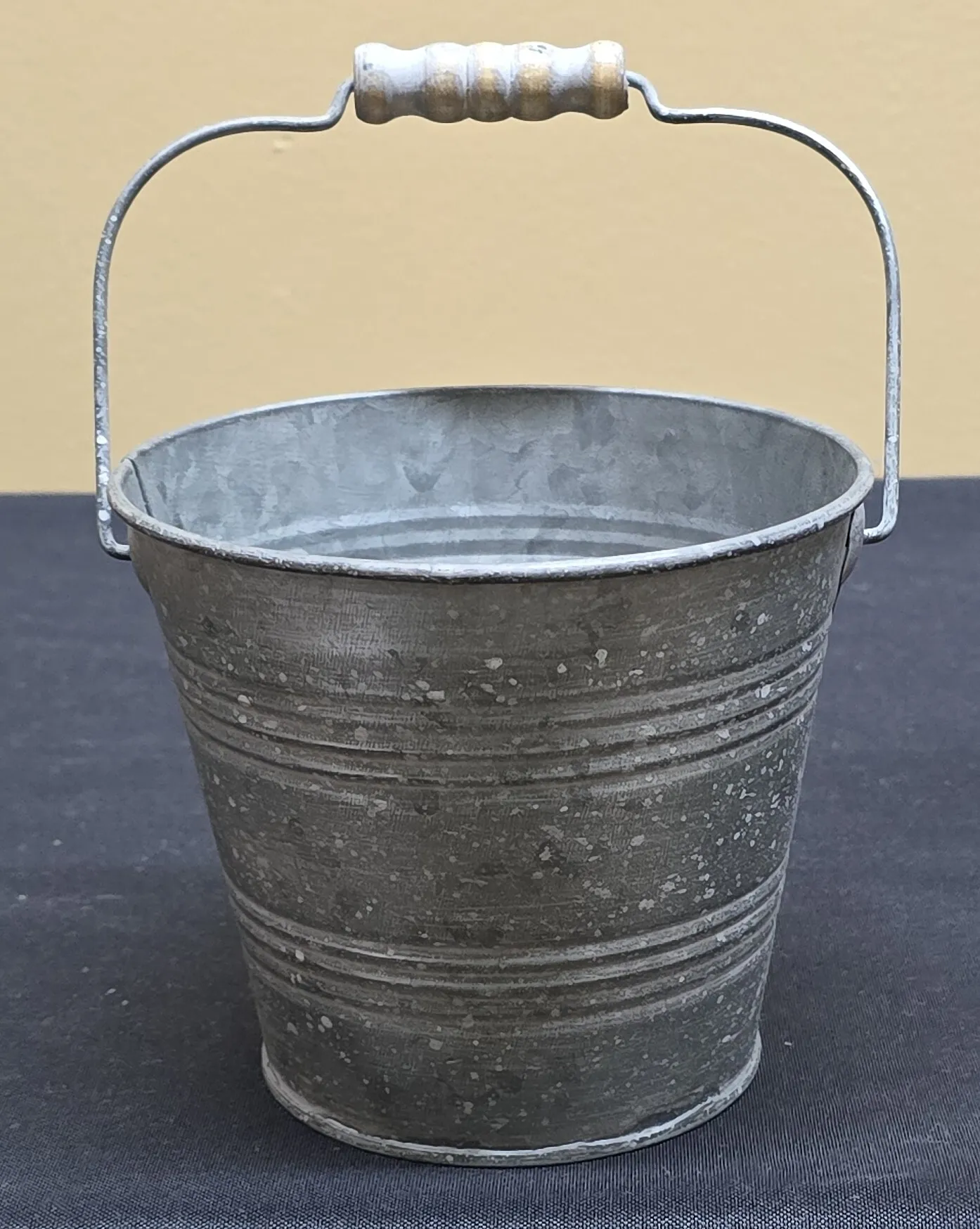Galvanized Pail with handle