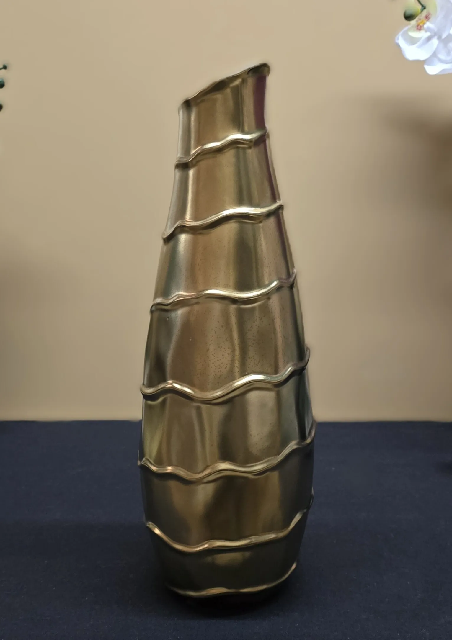 Gold Vase 16 Inch
