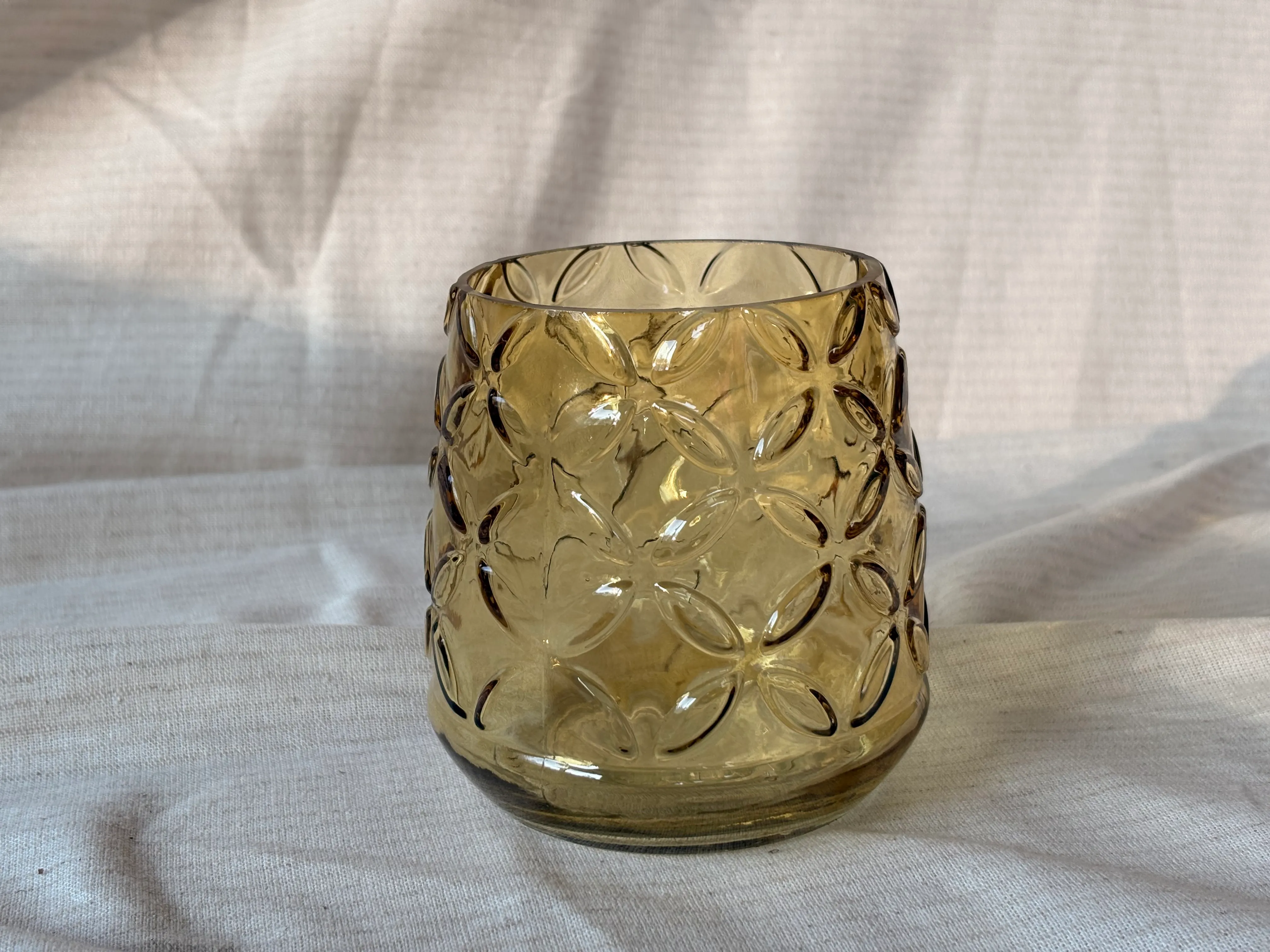 Theelichthouder Geel