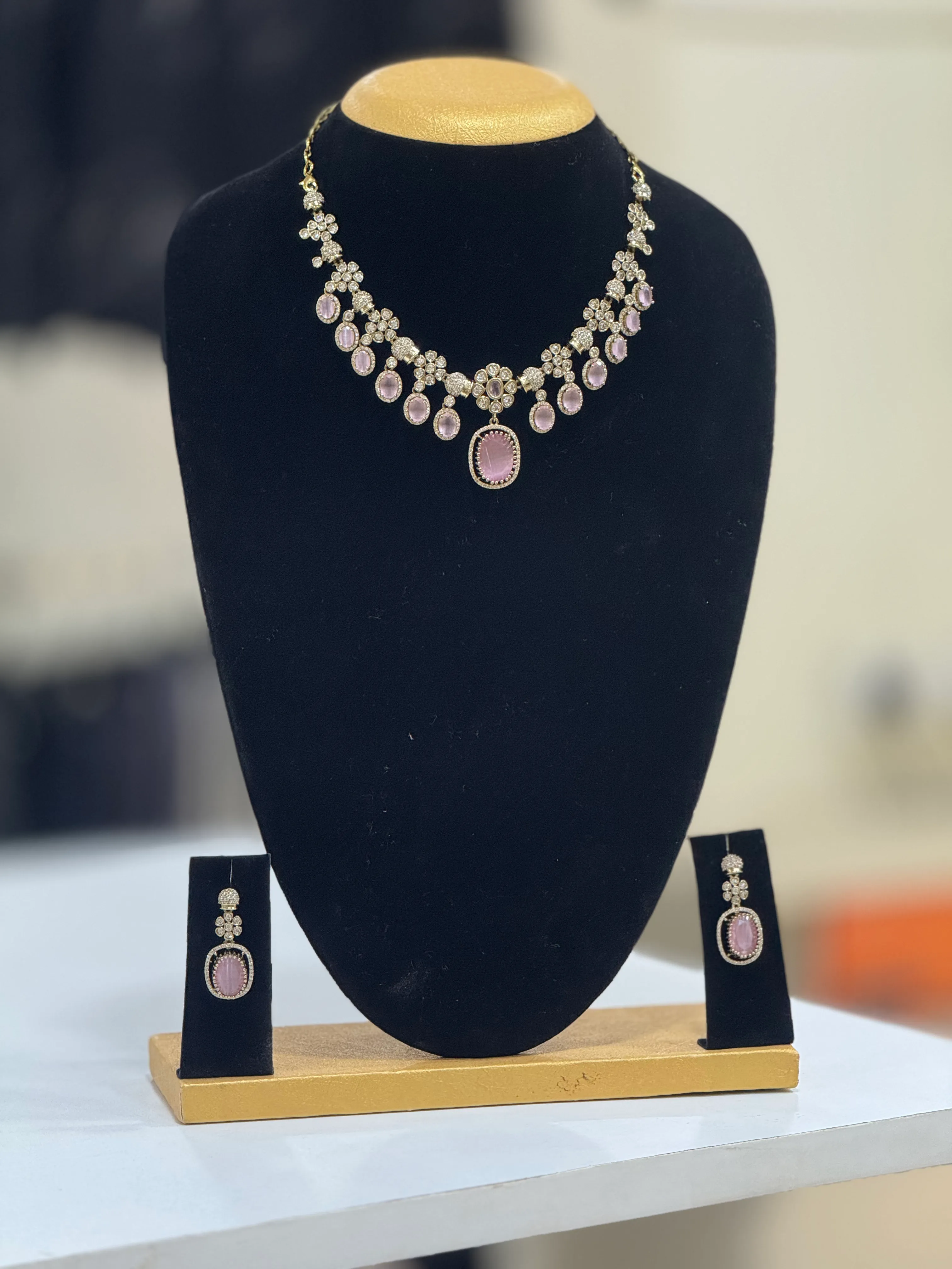 Blush Emily Victorian Jewellery Set - D0057