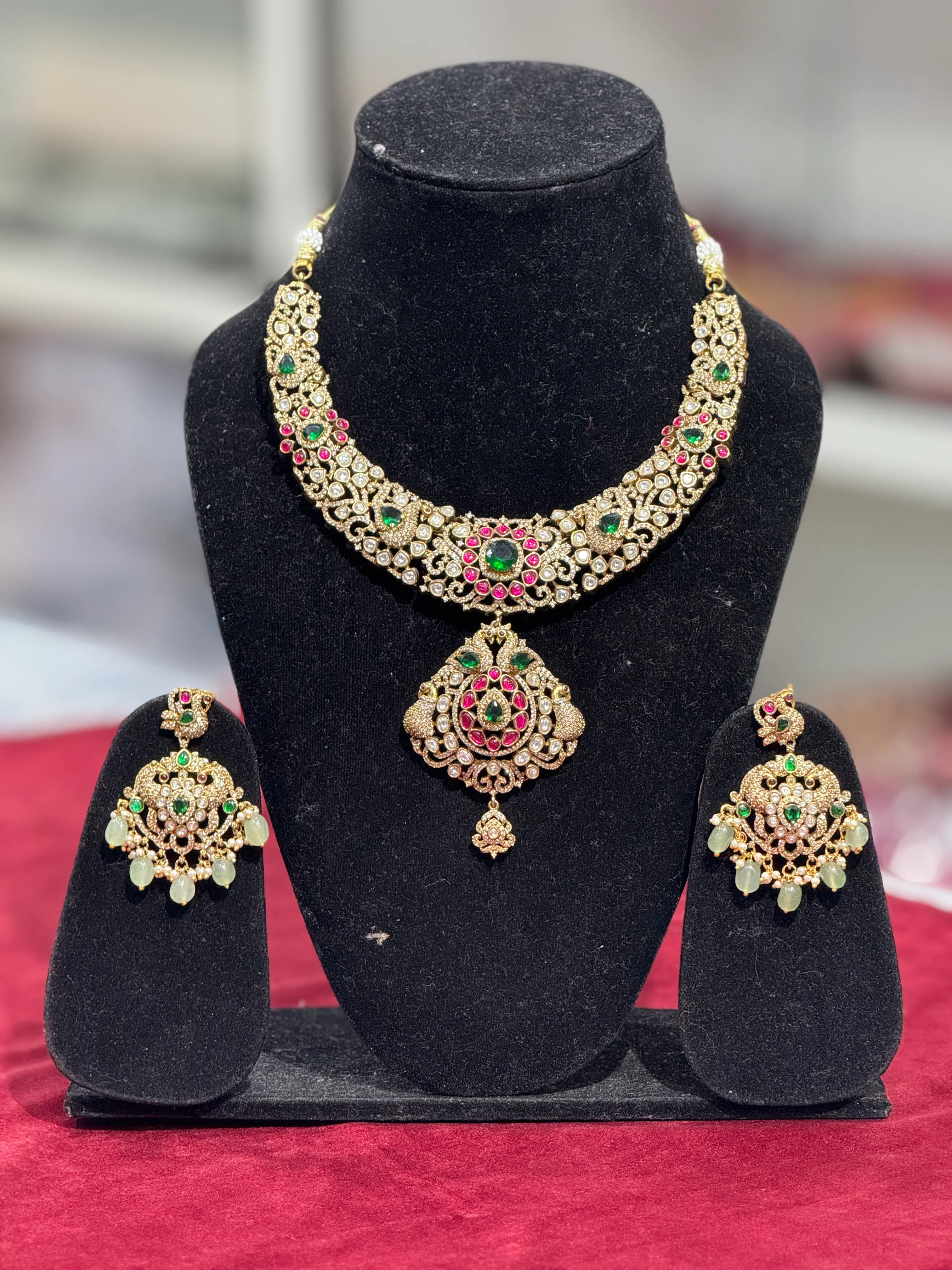 Green and Red Multi Stone Choker - K0021