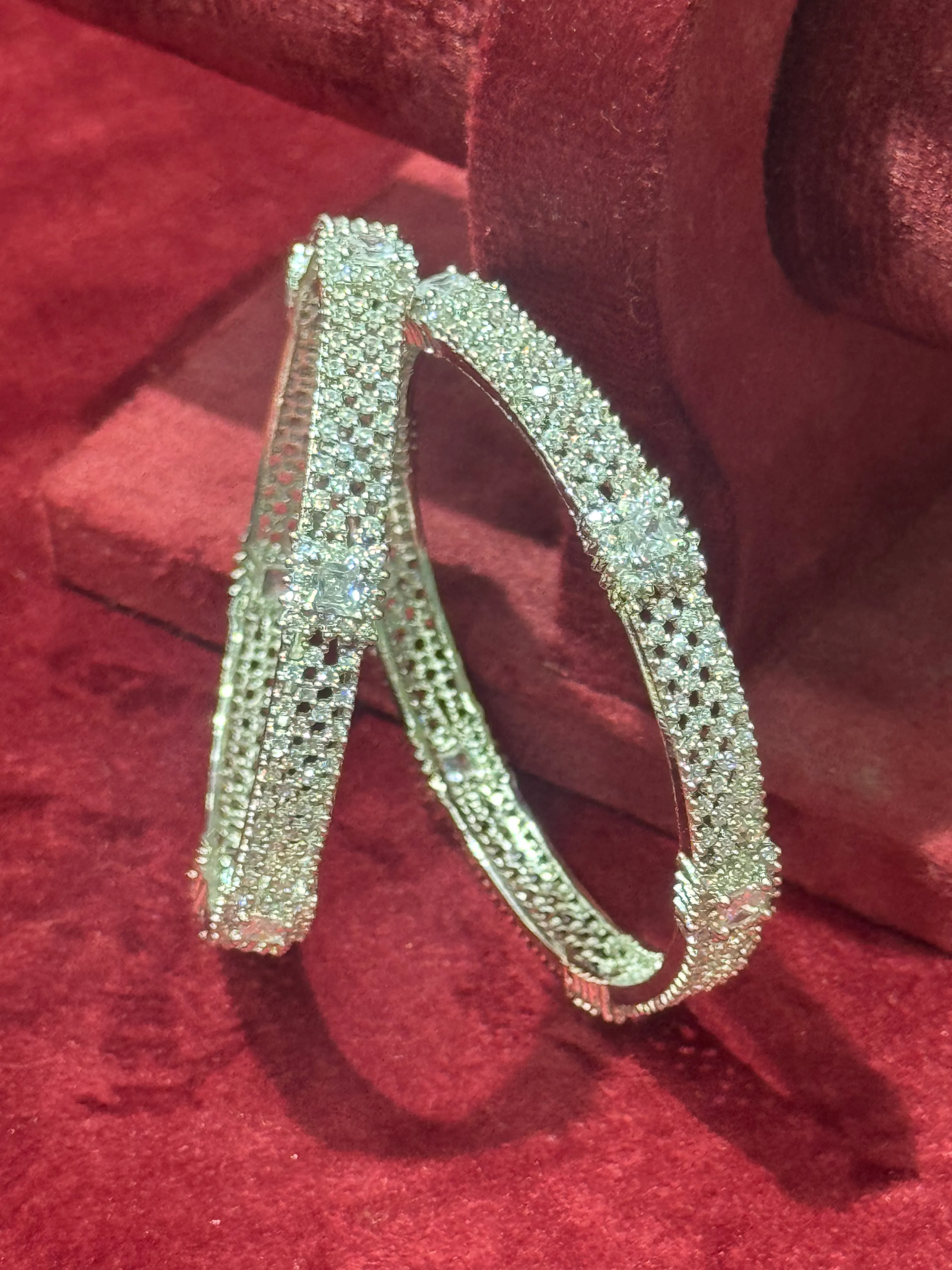 Single Stone Bangle - 2.4 - D0026