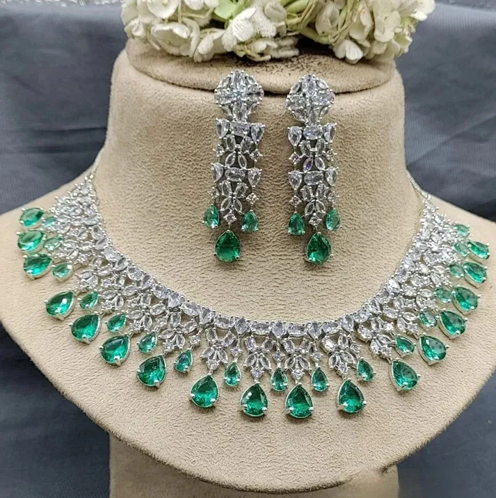 Emerald Diamond Necklace Set - D0009