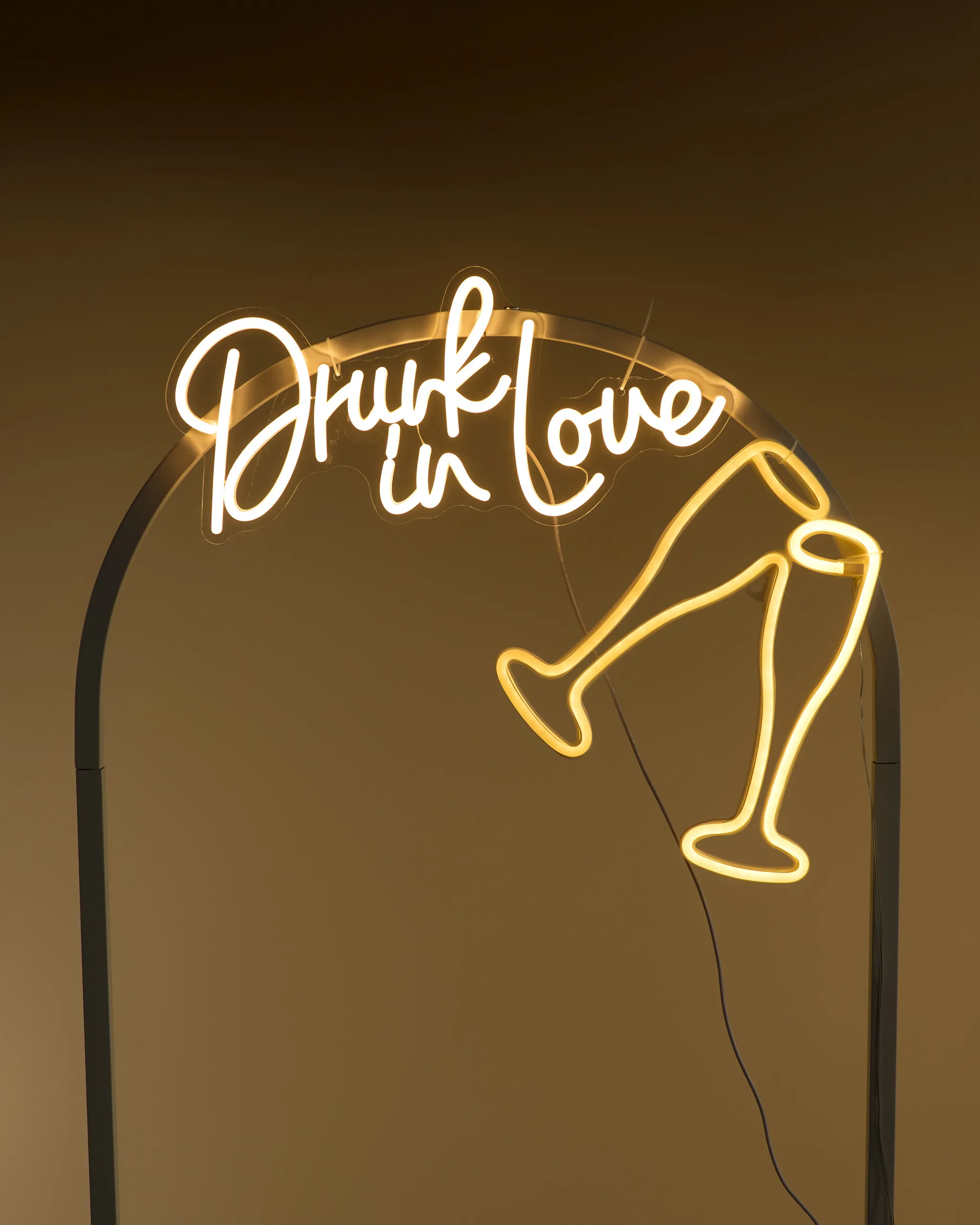 Neon - Drunk in Love