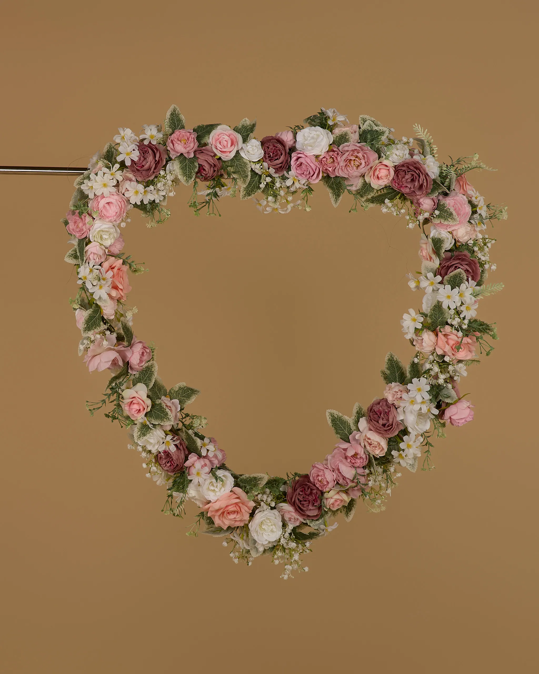 Růžové srdce z květinového provazu