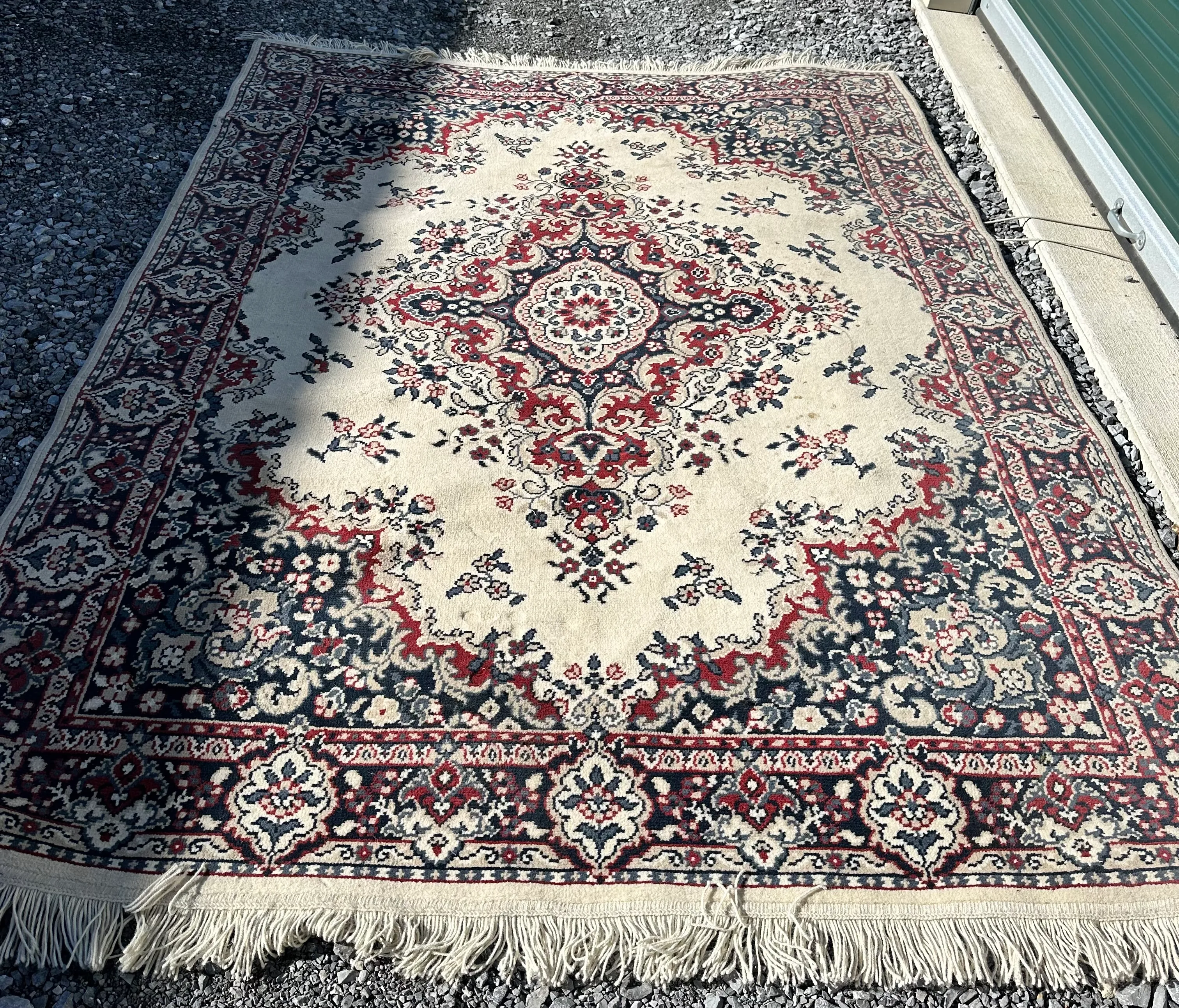 Rug 5x8 