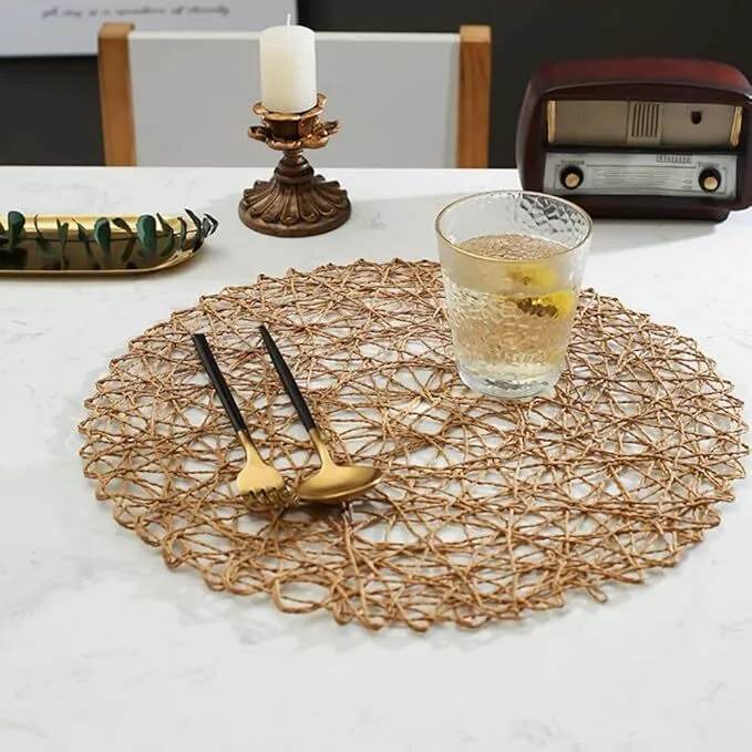 Placemat-Tan woven Filigree