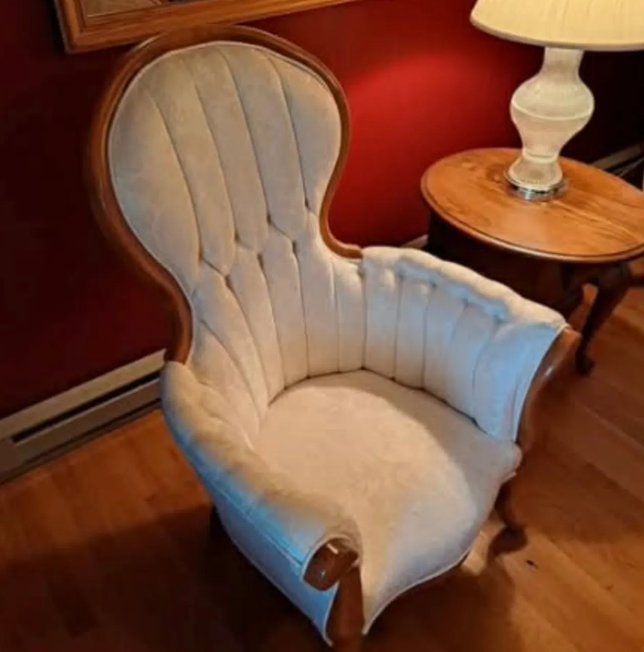 Chair-Victorian-light wood-cream fabric