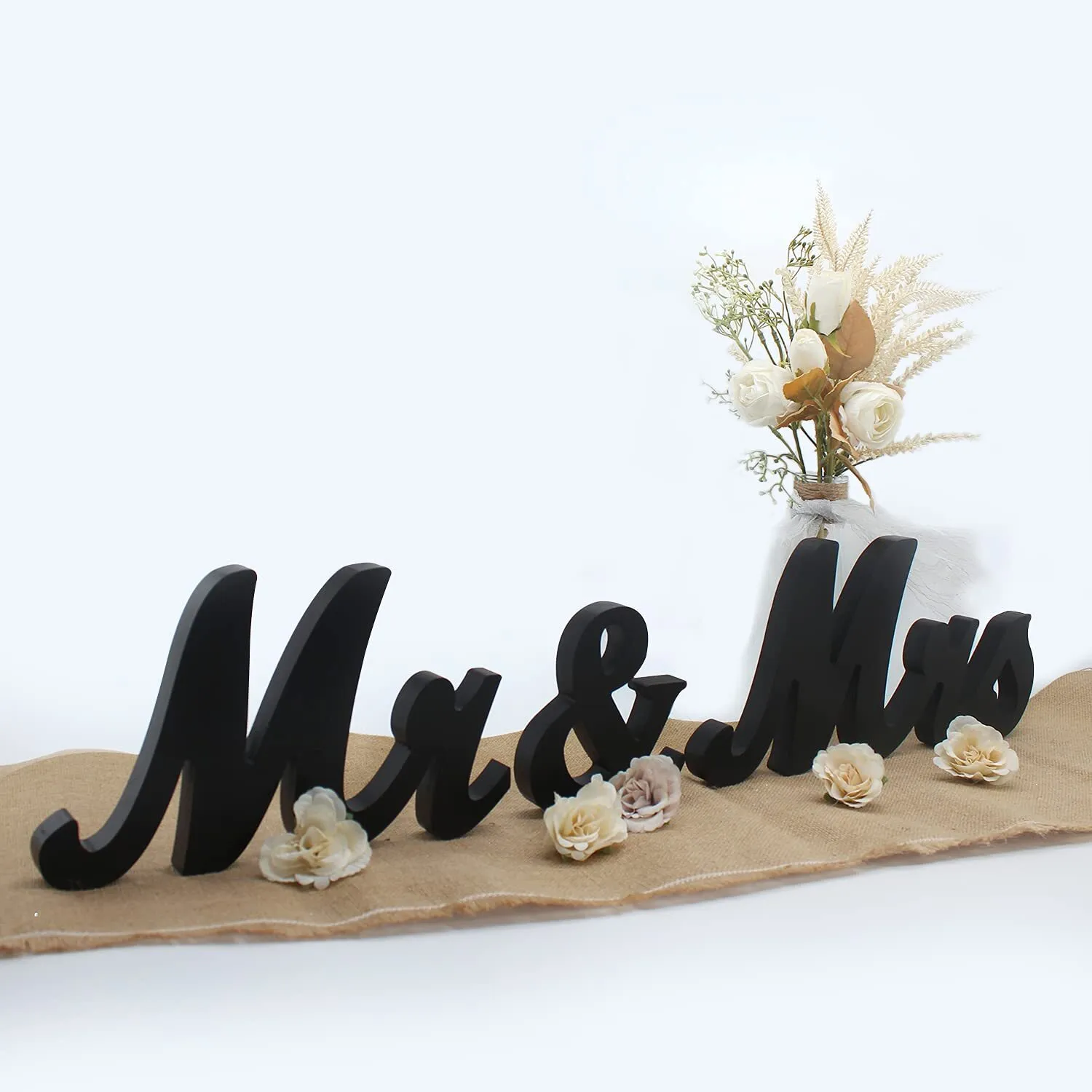 Mr & Mrs table sign