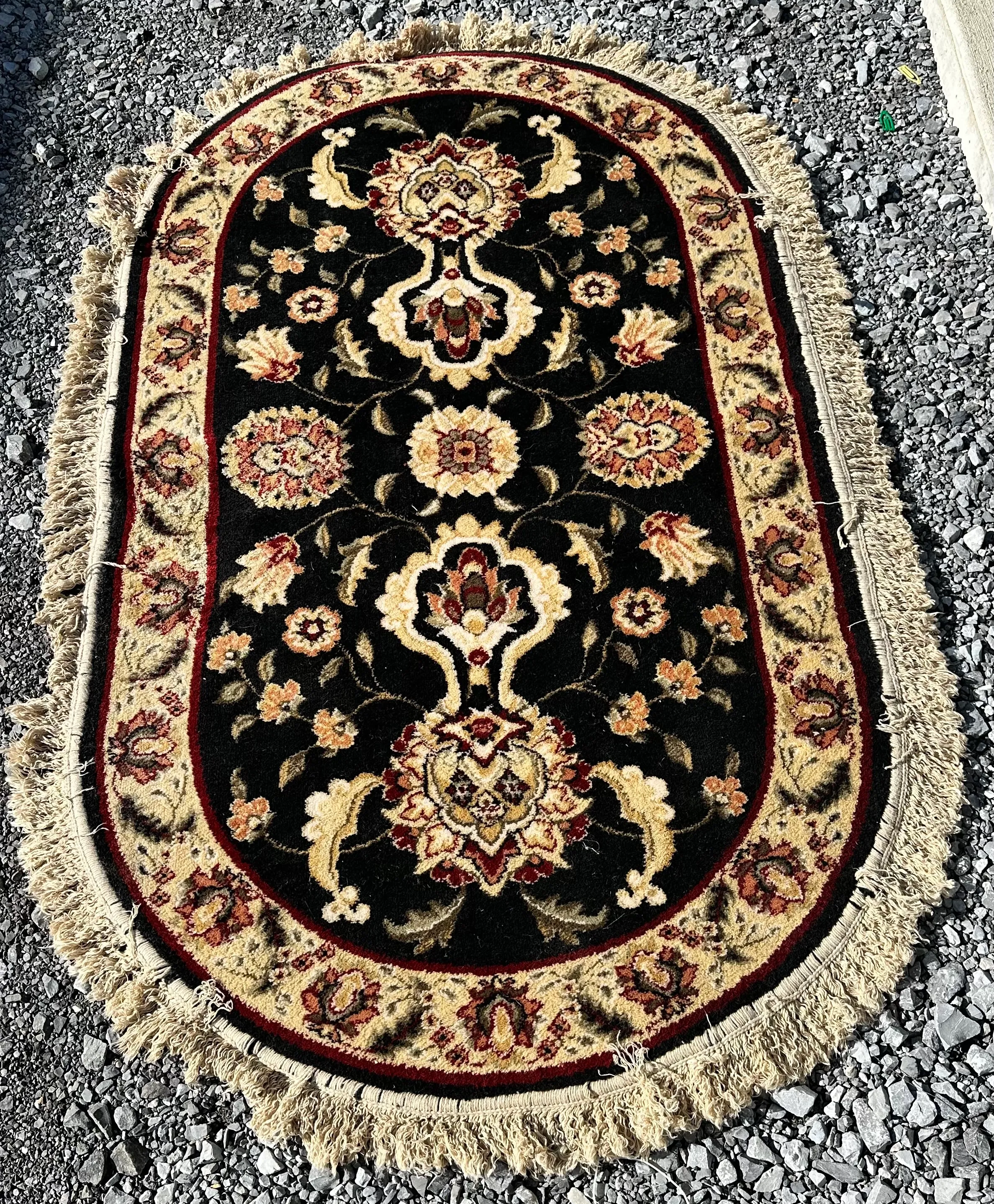 Oval rug