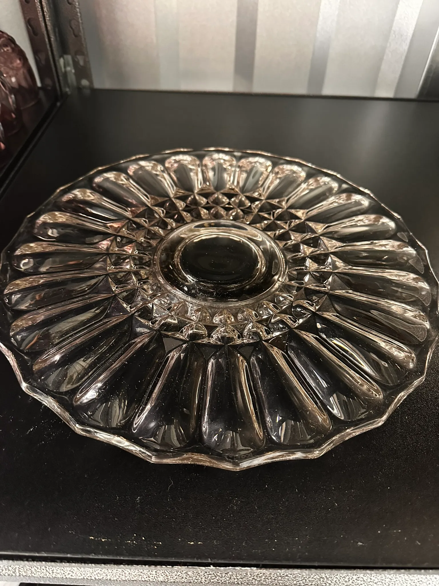 Cake Plate-Clear Bubble Design-low