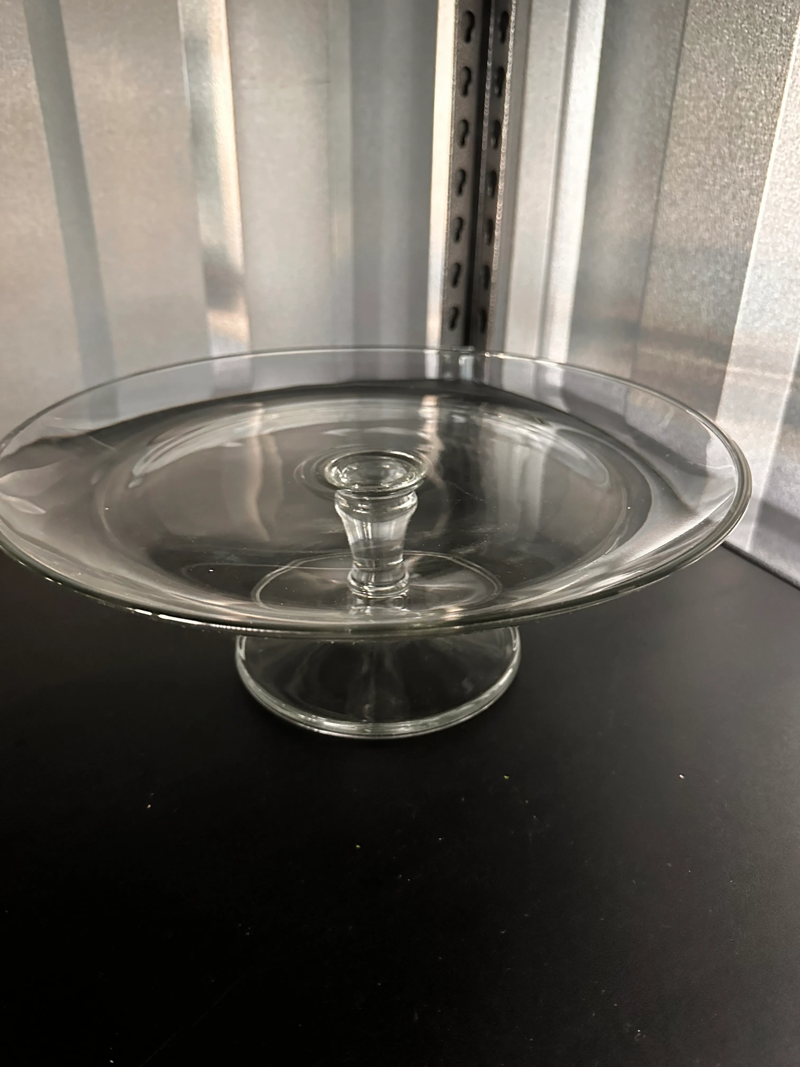 Cake stand-clear glass plain round