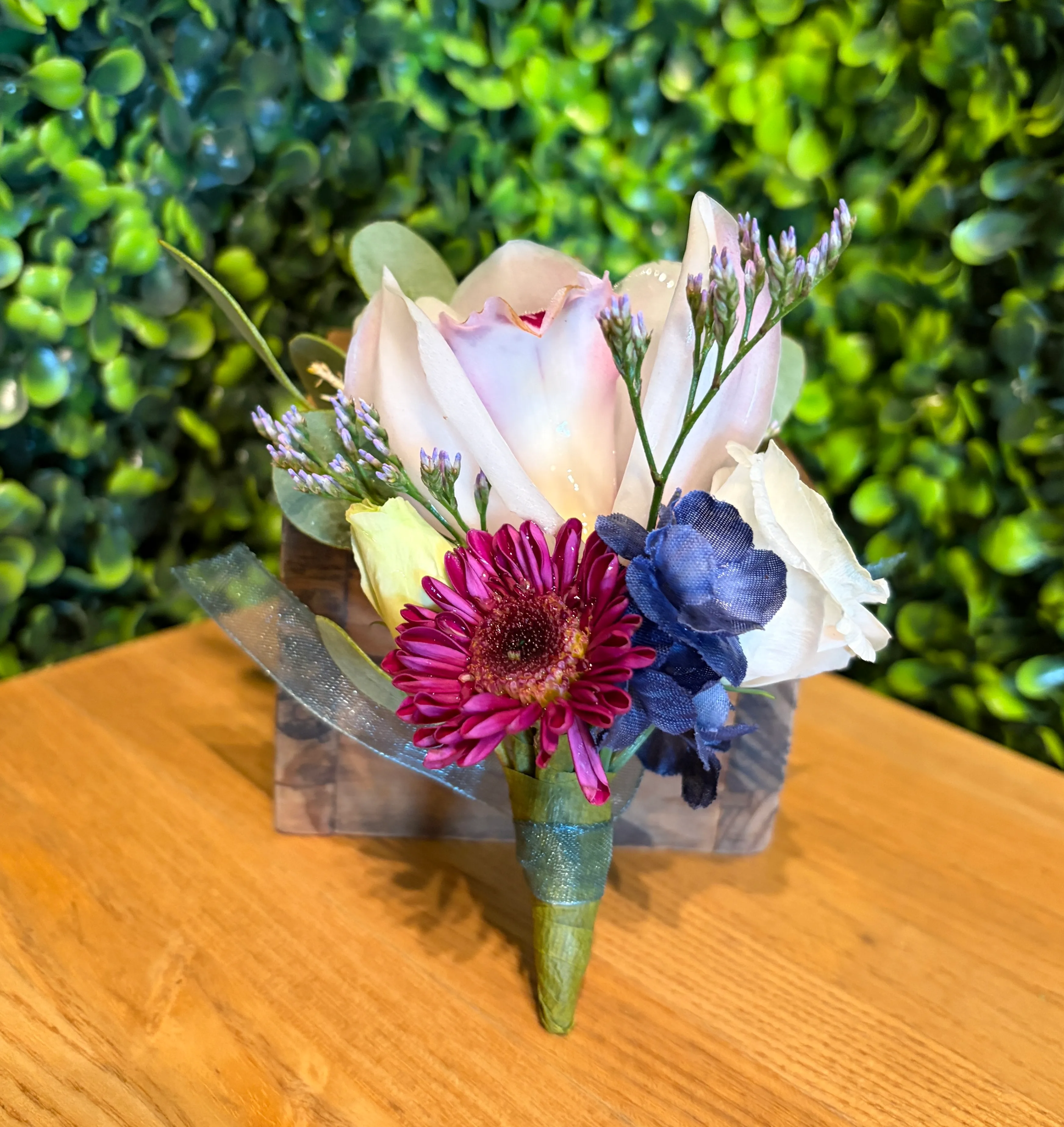 boutonniere