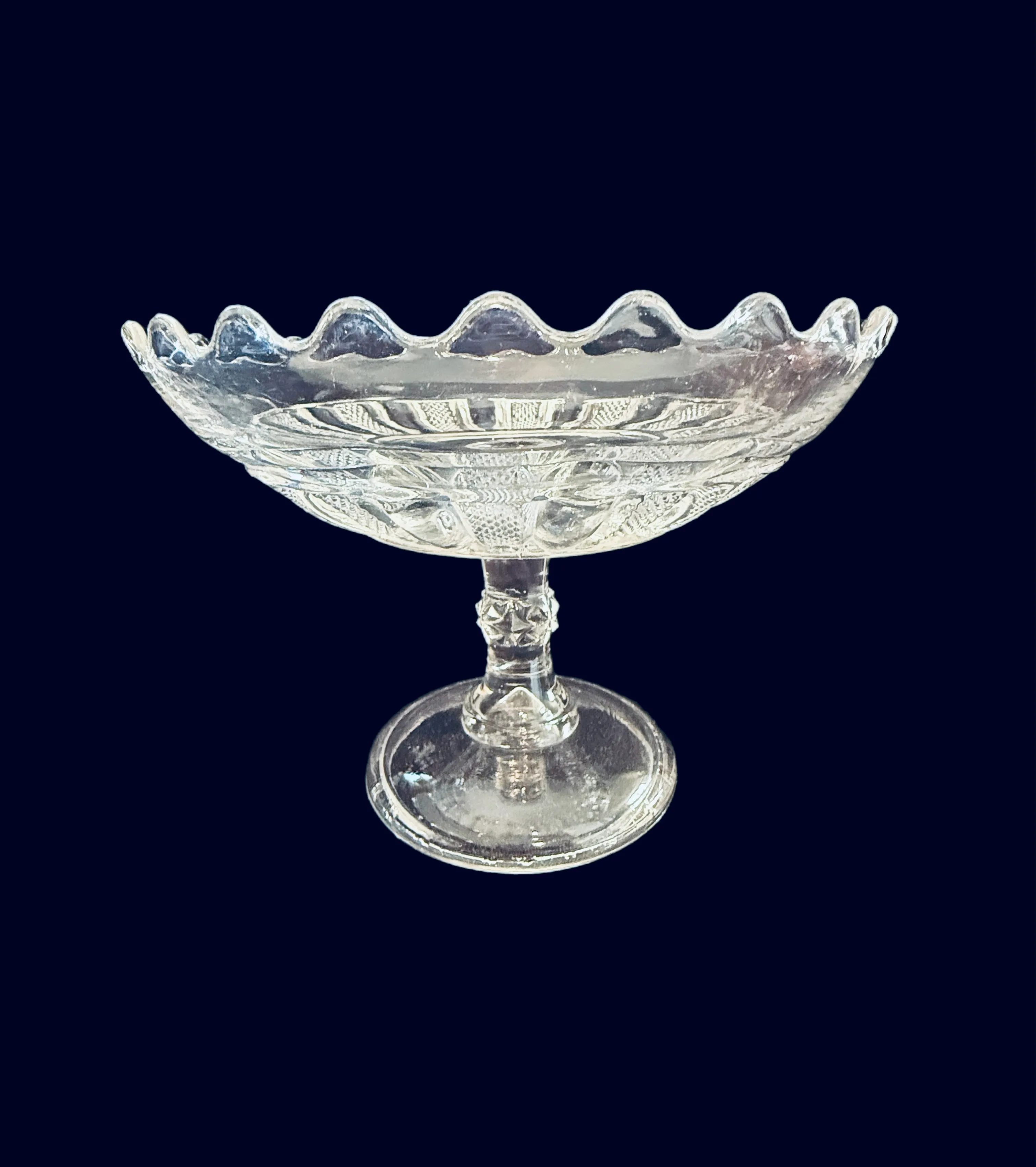 Ruffled Clear Pedestal Bowl