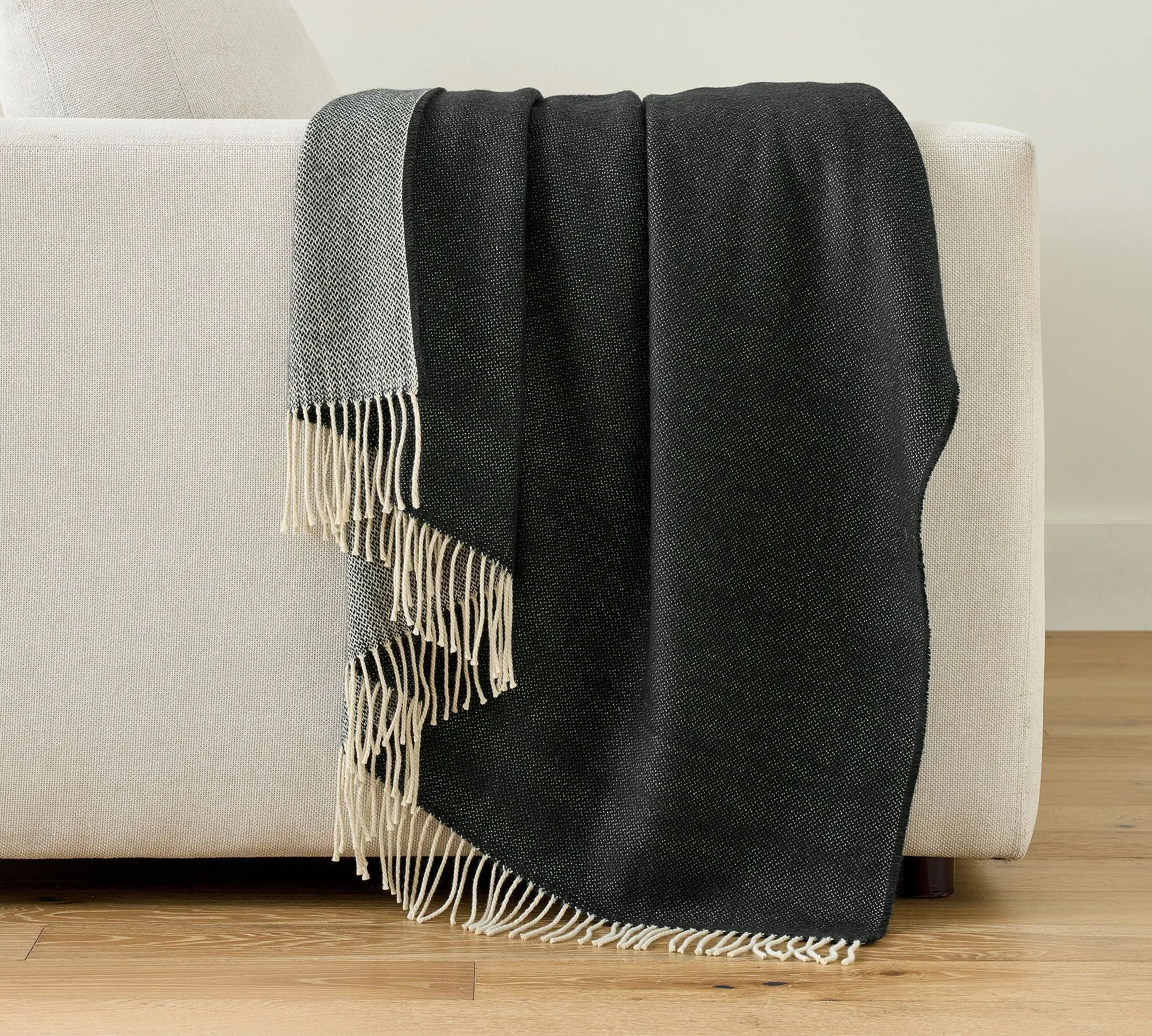 Misto Wool Throw Blanket
