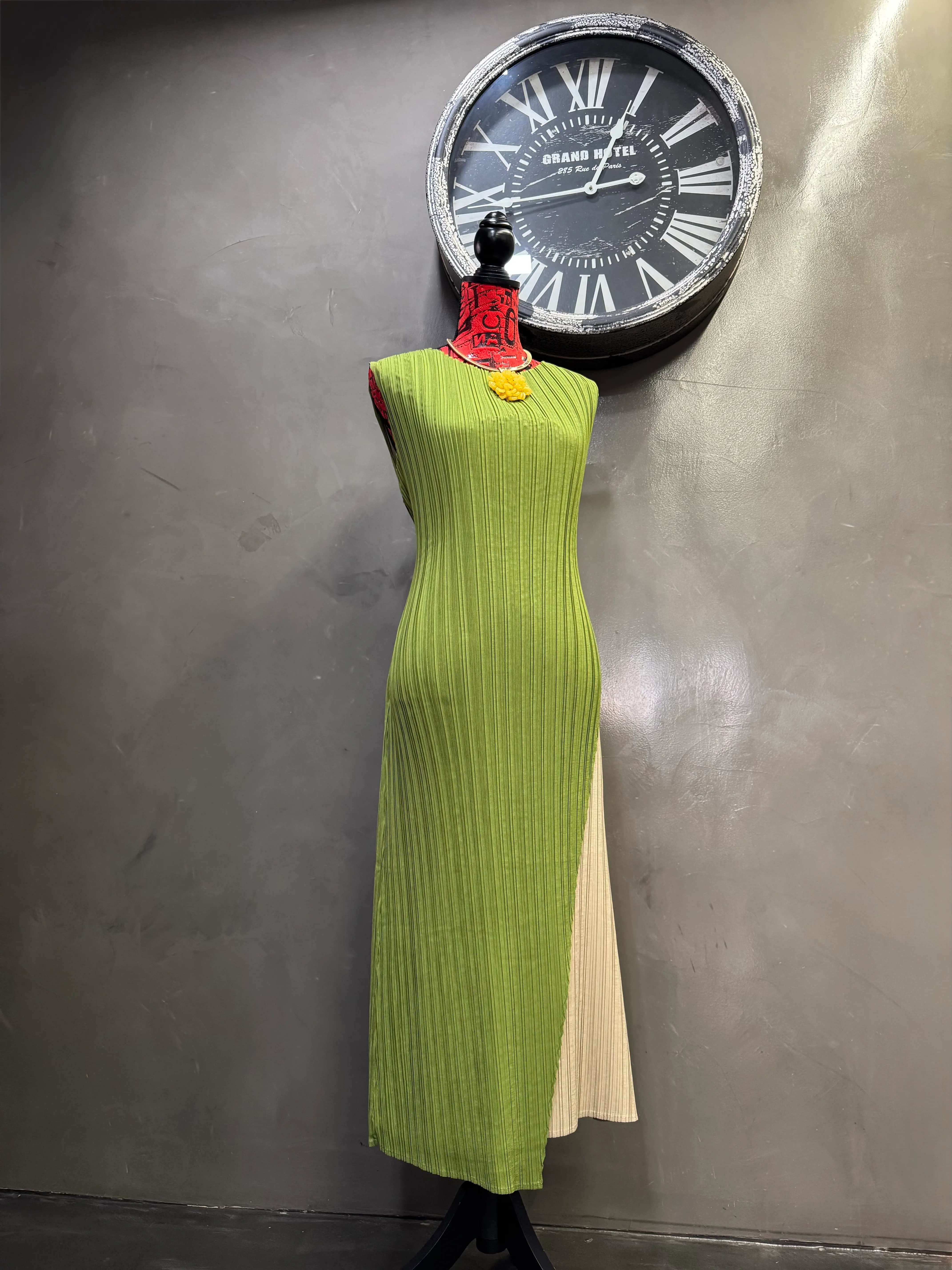 Vestido Plisado Adolfo Dominguez