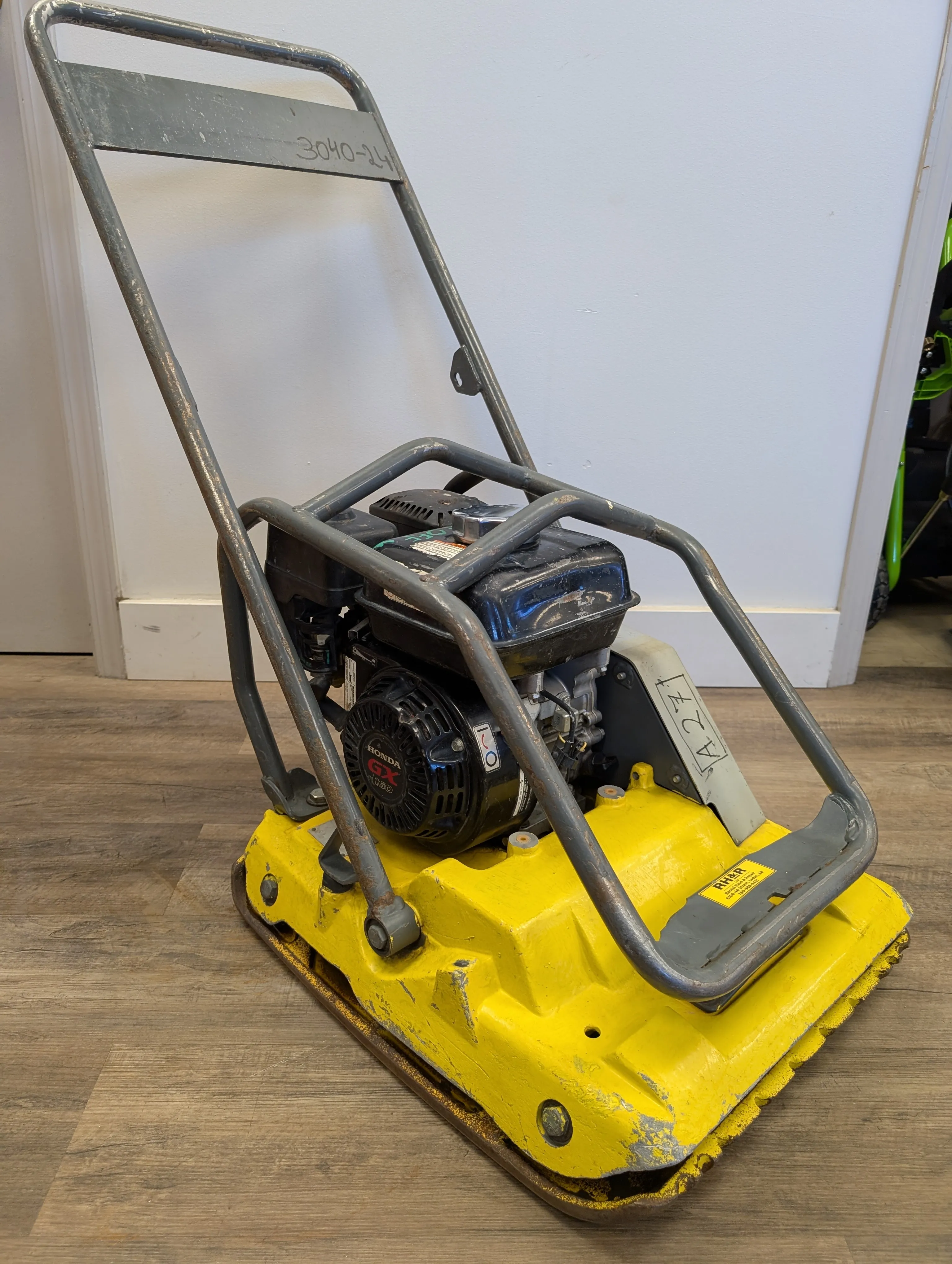 200lbs Vibratory Plate Compactor