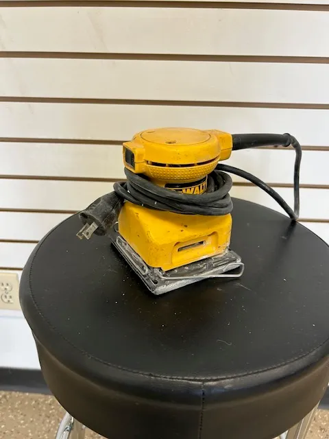 1/4 in-Sheet Palm Sander