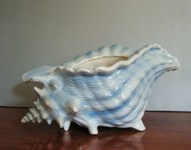 Ceramic Conch Shell