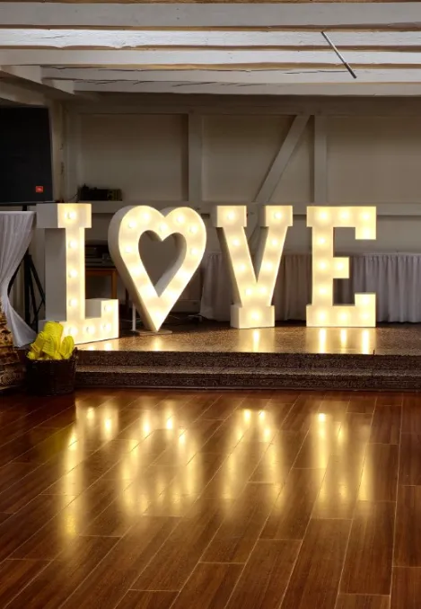 LOVE-Buchstaben 115 cm