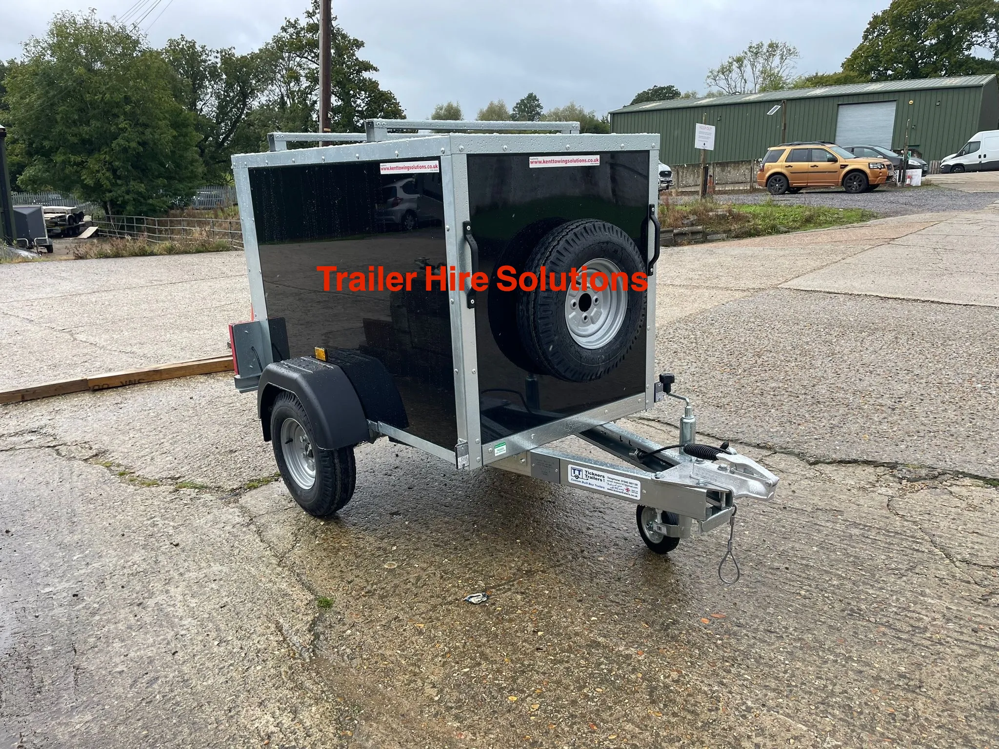 Tickners CP53 5ft x 3ft Box Trailer with Roof Bars