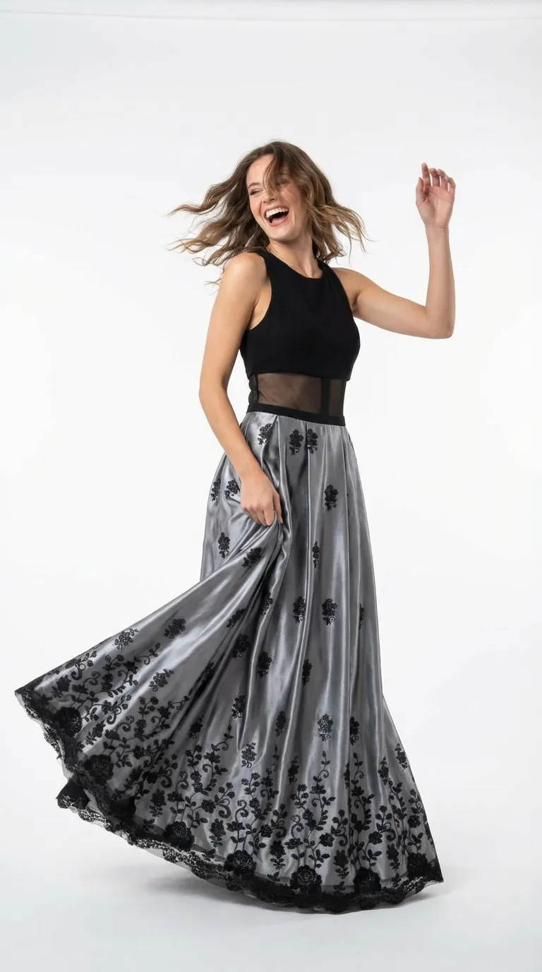 Vestido Dos Piezas Negro con Falda Maxi Plata Bordada en Encaje