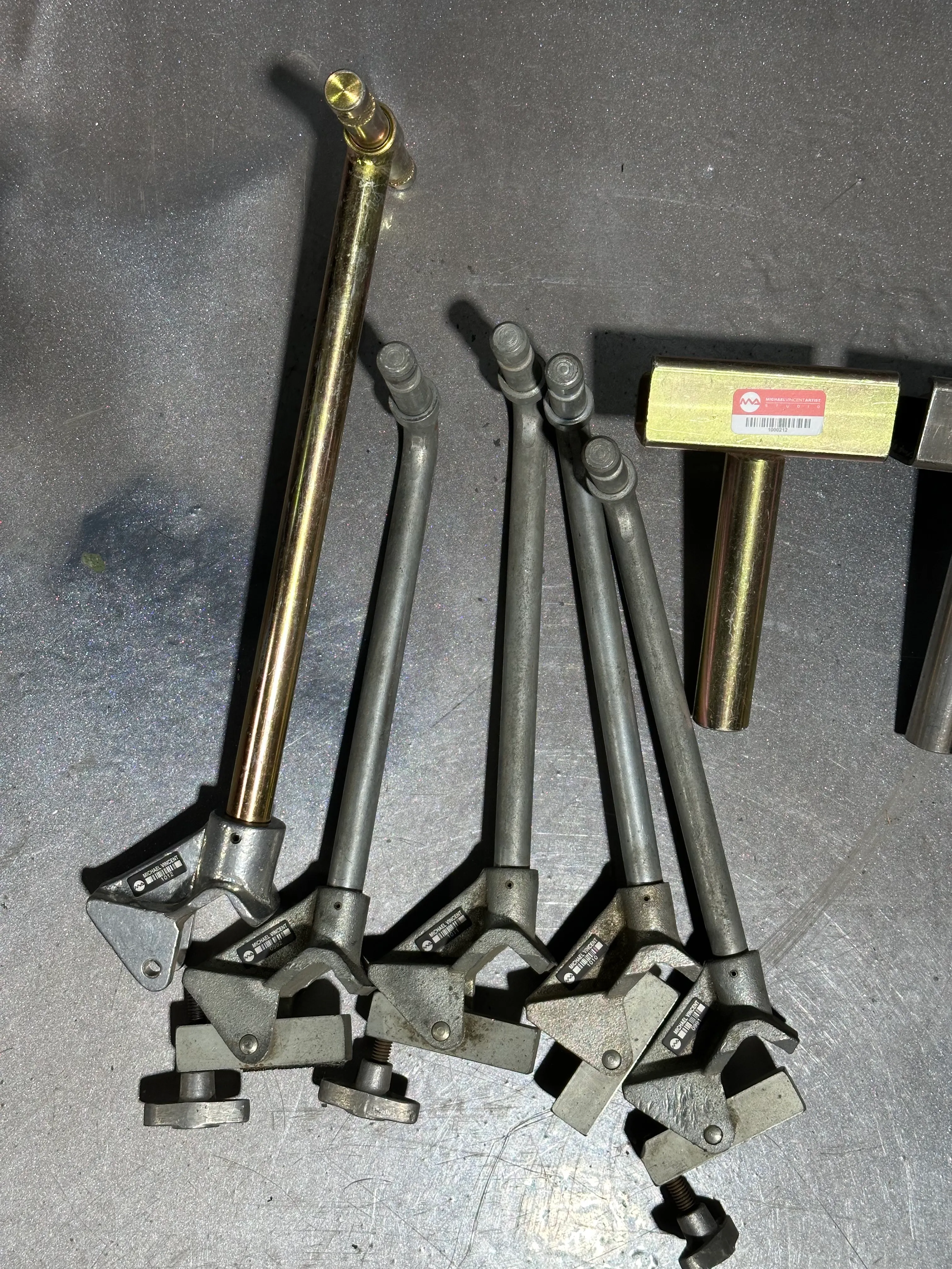 BABYPIN TO 1" STOCK CLAMP S8-R3-D