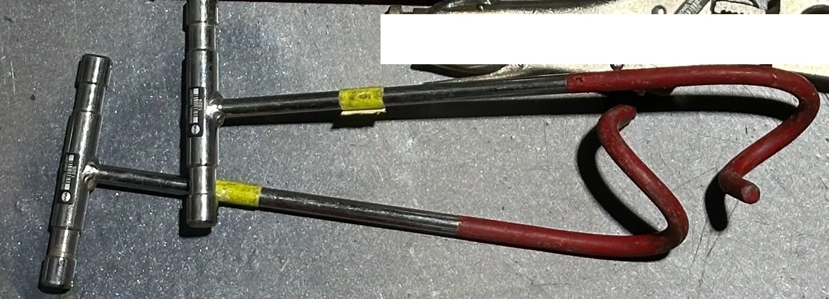 BABY PIN STAND HANGERS S8-R2-C