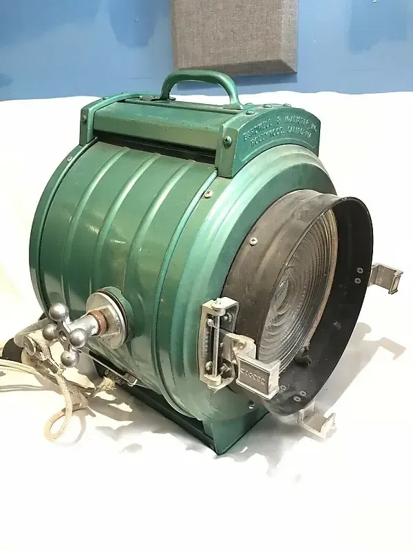 BARDWELL 2K FRESNEL S5-R1-A