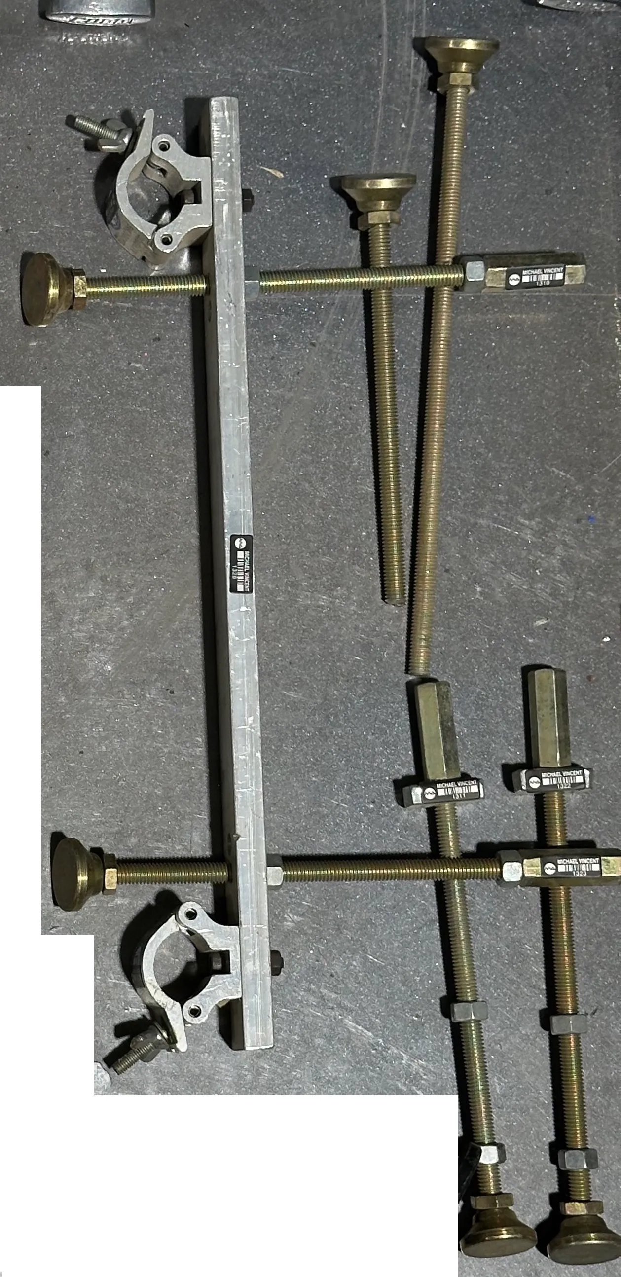 SMALL SPEEDRAIL HOLDER STAND S8-R2-C