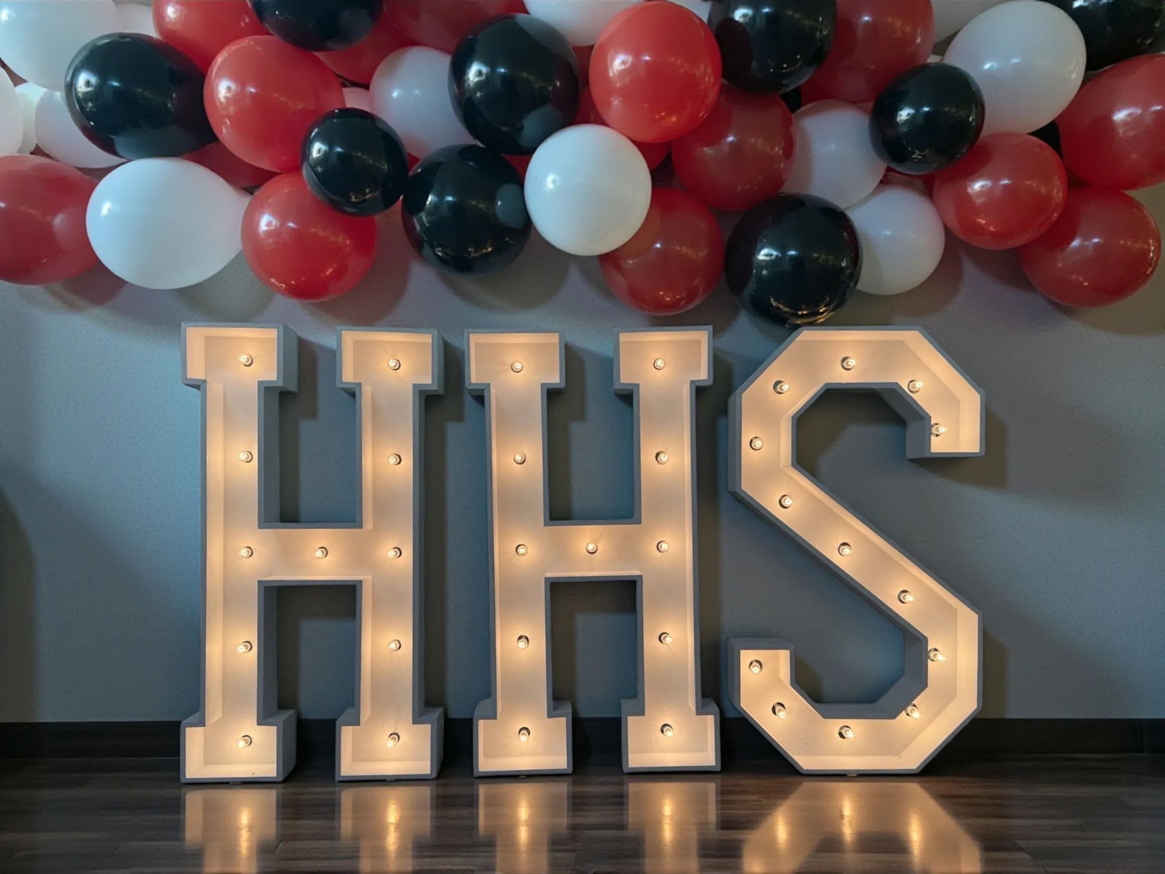 Marquee - 3' HHS Lighted