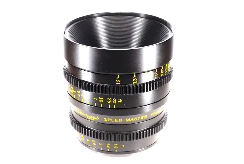 ZhongYi Mitakon SpeedMaster Cine 17mm T/1 (MFT-Mount) LEN0103