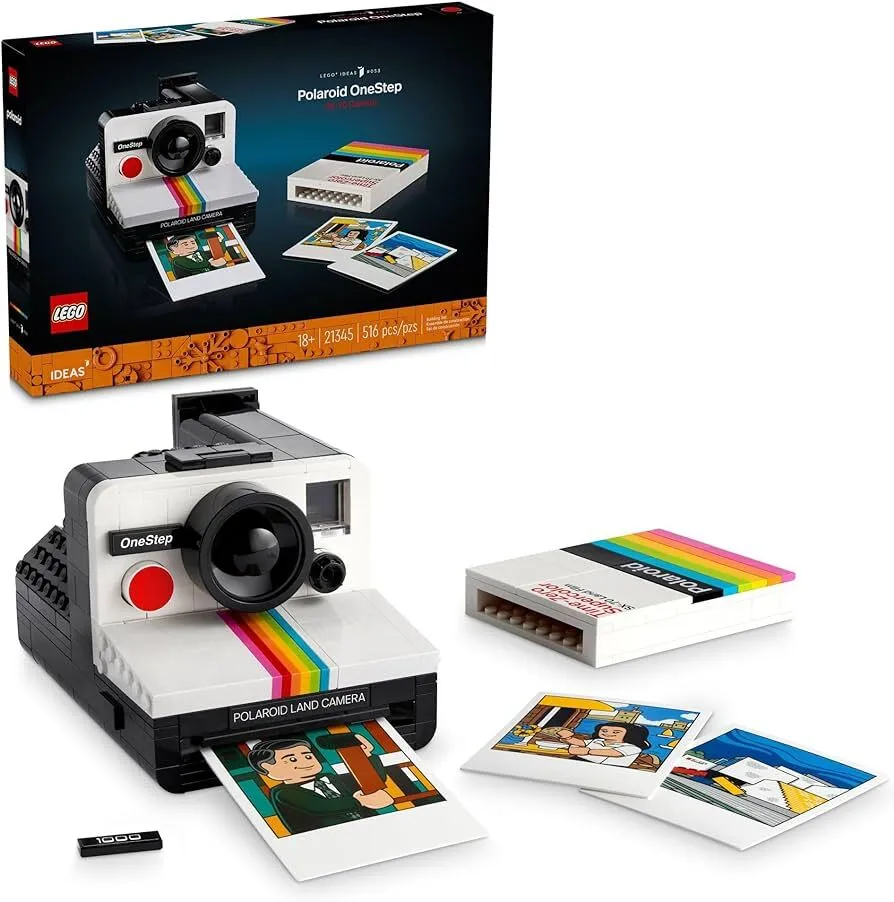 Polaroid Camera With Film (18 Photos)