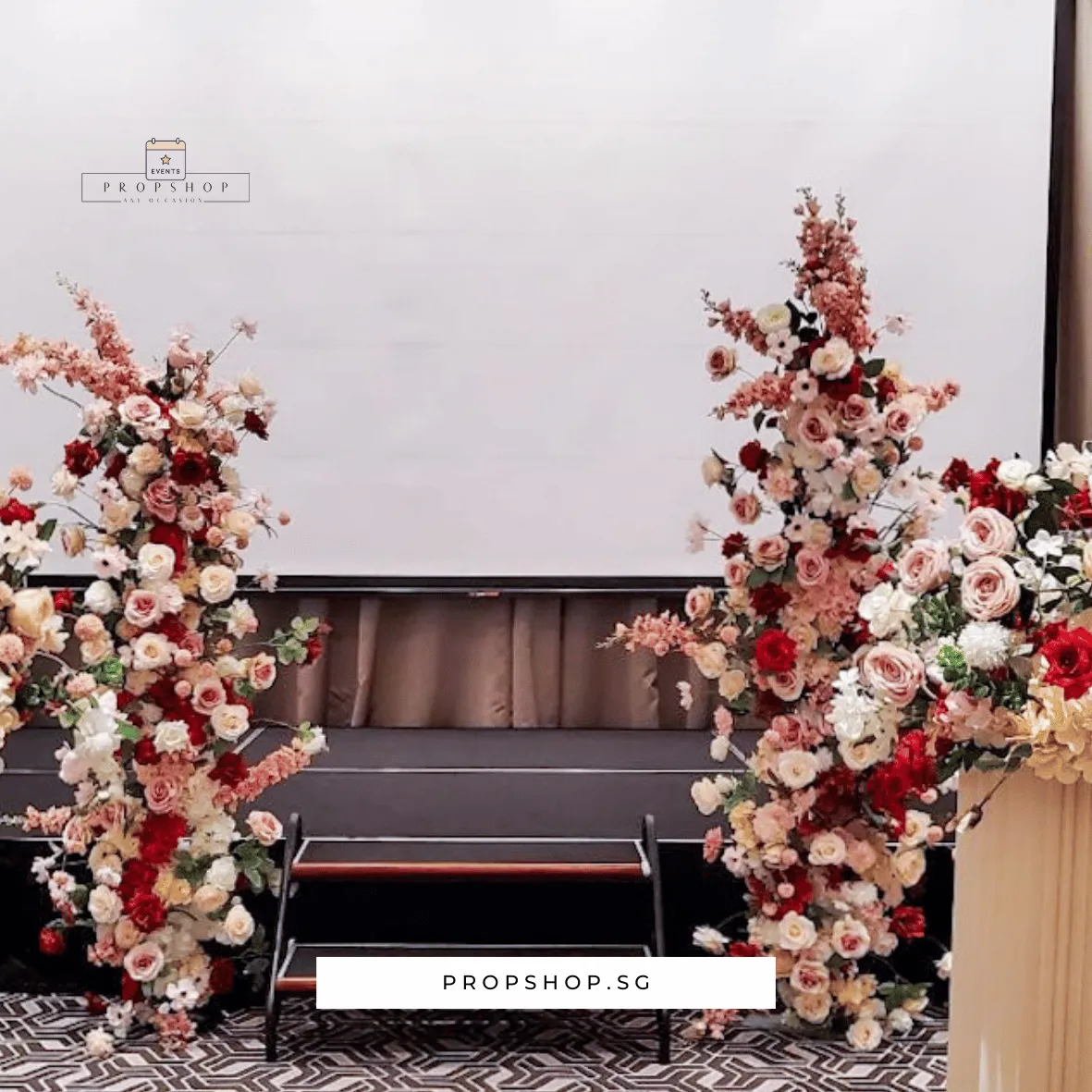 DECONSTRUCT ARCH STAND-08