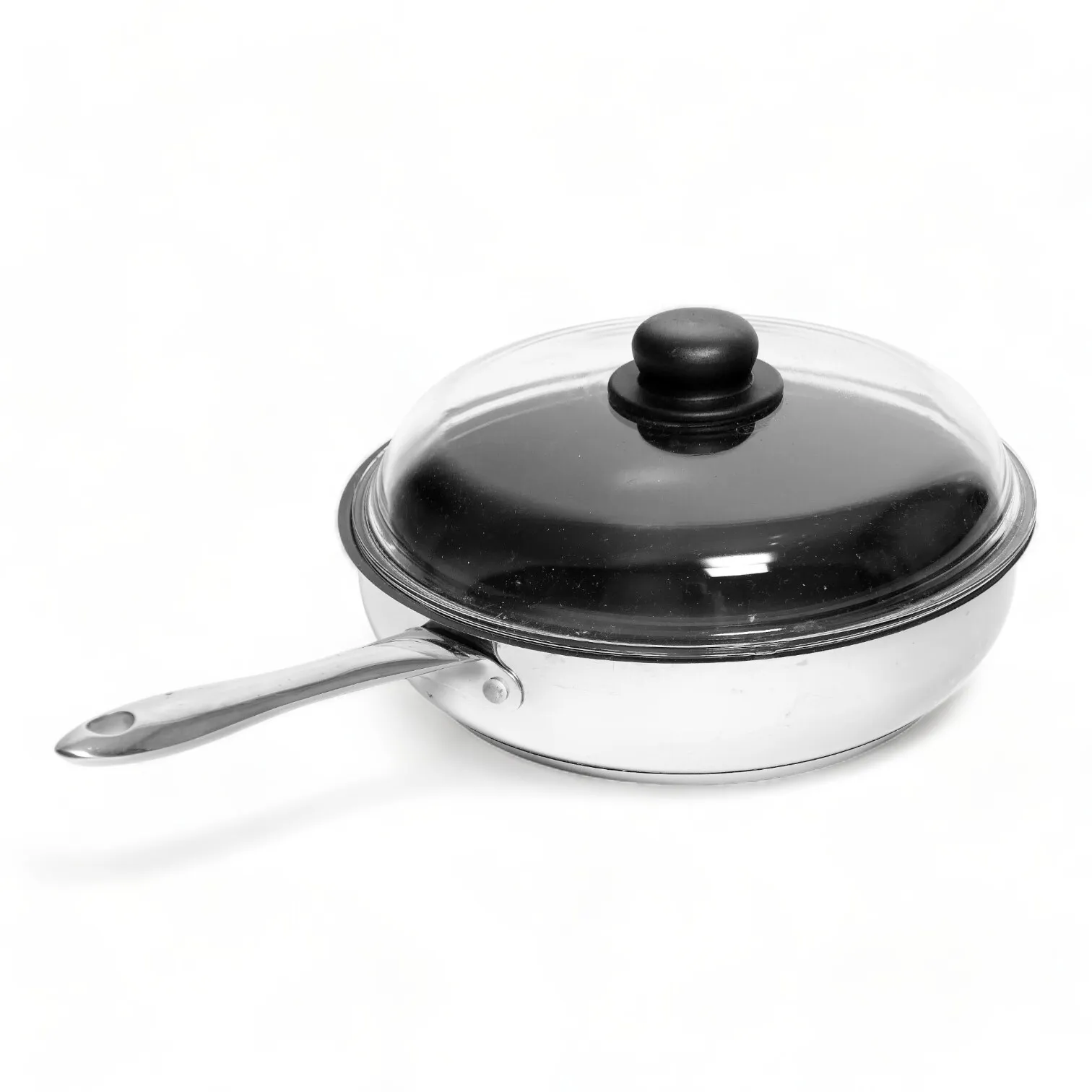 Pfanne mit Deckel 28 cm Ø