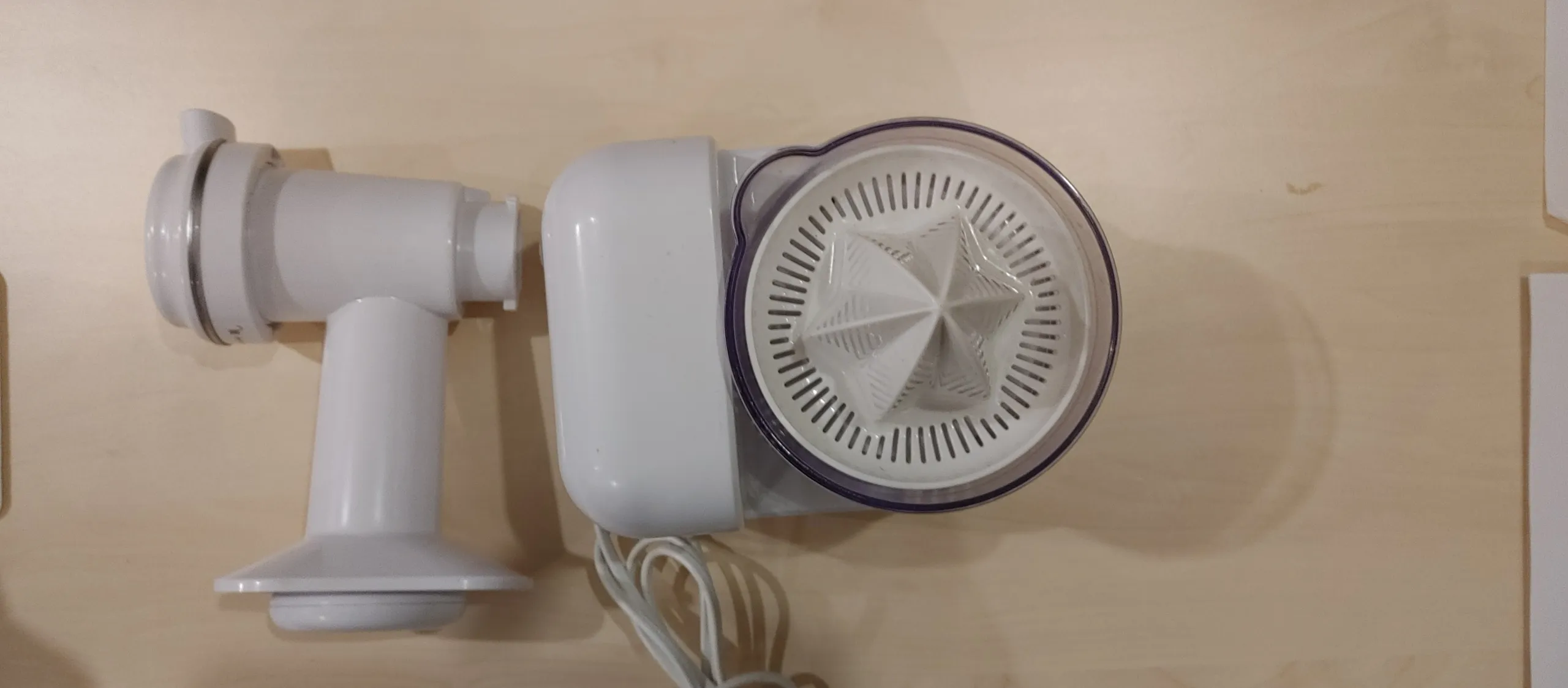 Kompakt-Küchenhelfer (Zitruspresse und Eiscrusher)