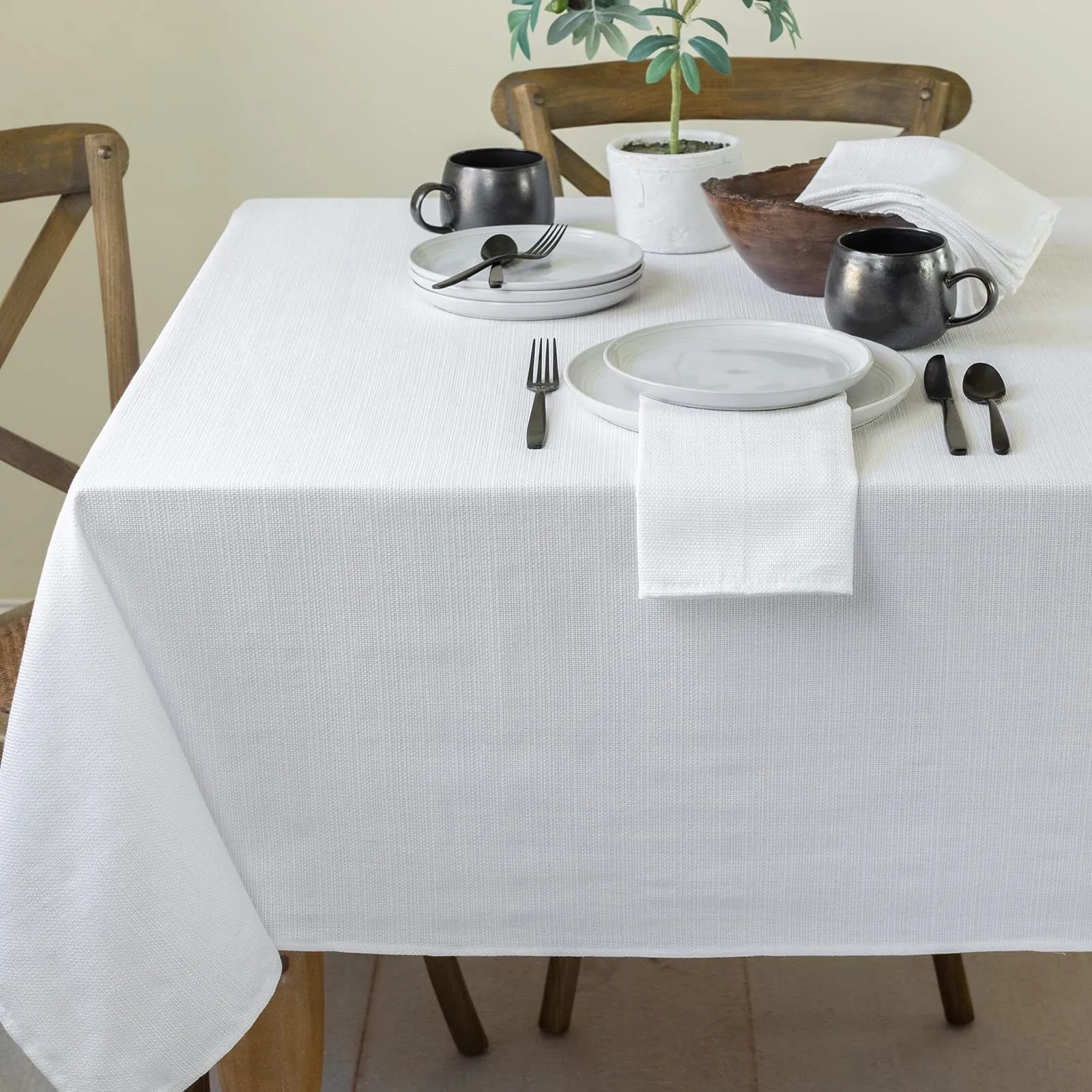 White Table Cloth