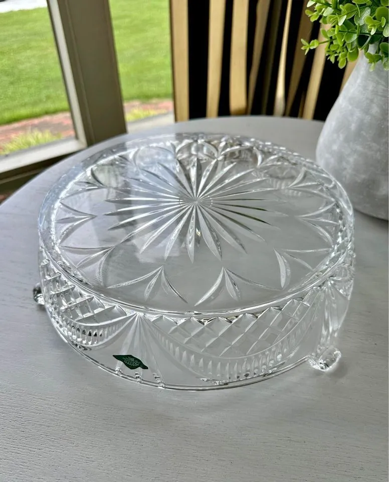 Cake plates, stands & trays