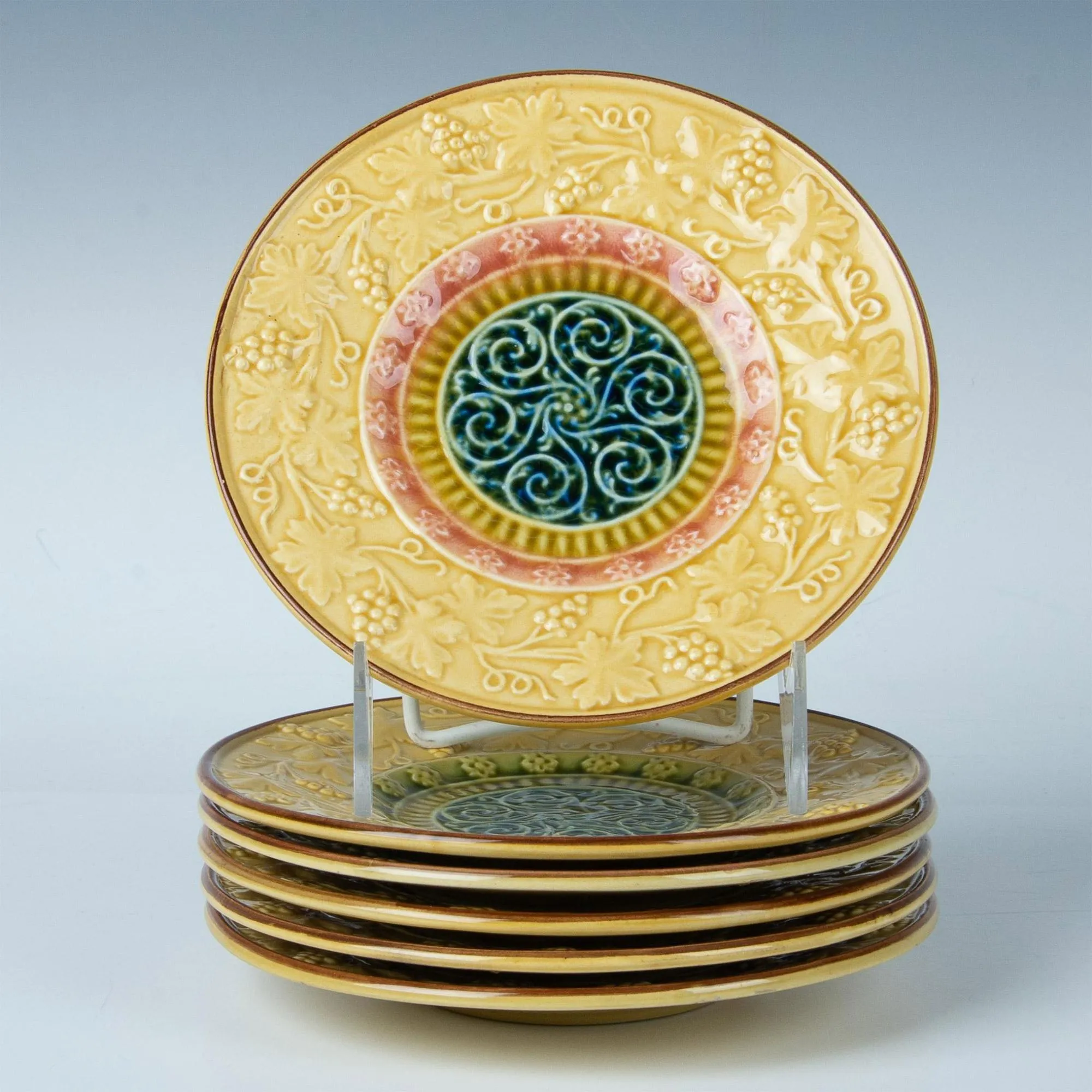 Majolican Pottery Yellow Grapes