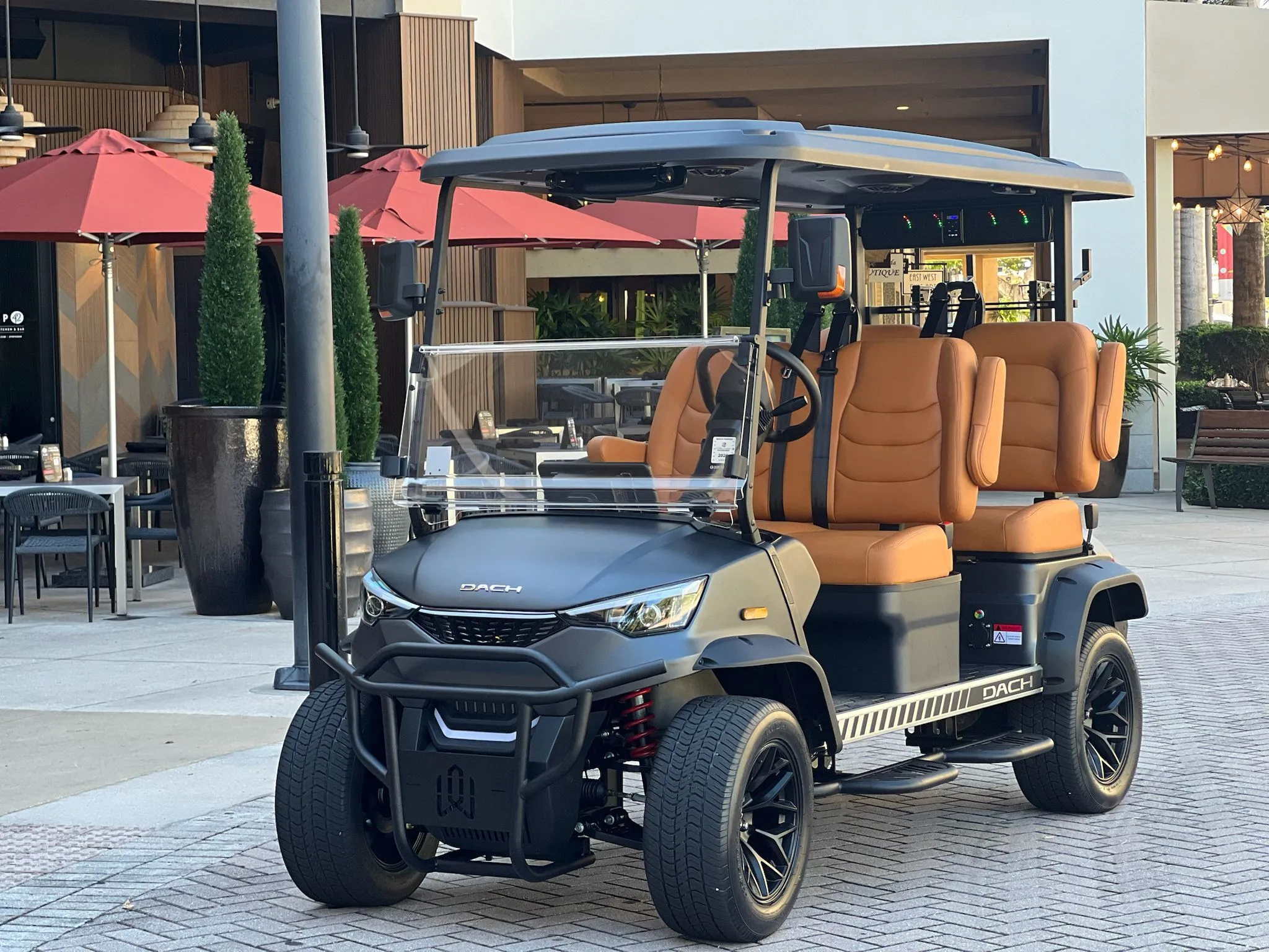 Golf Cart  - DACH Apollo 4 Passenger (Electric)