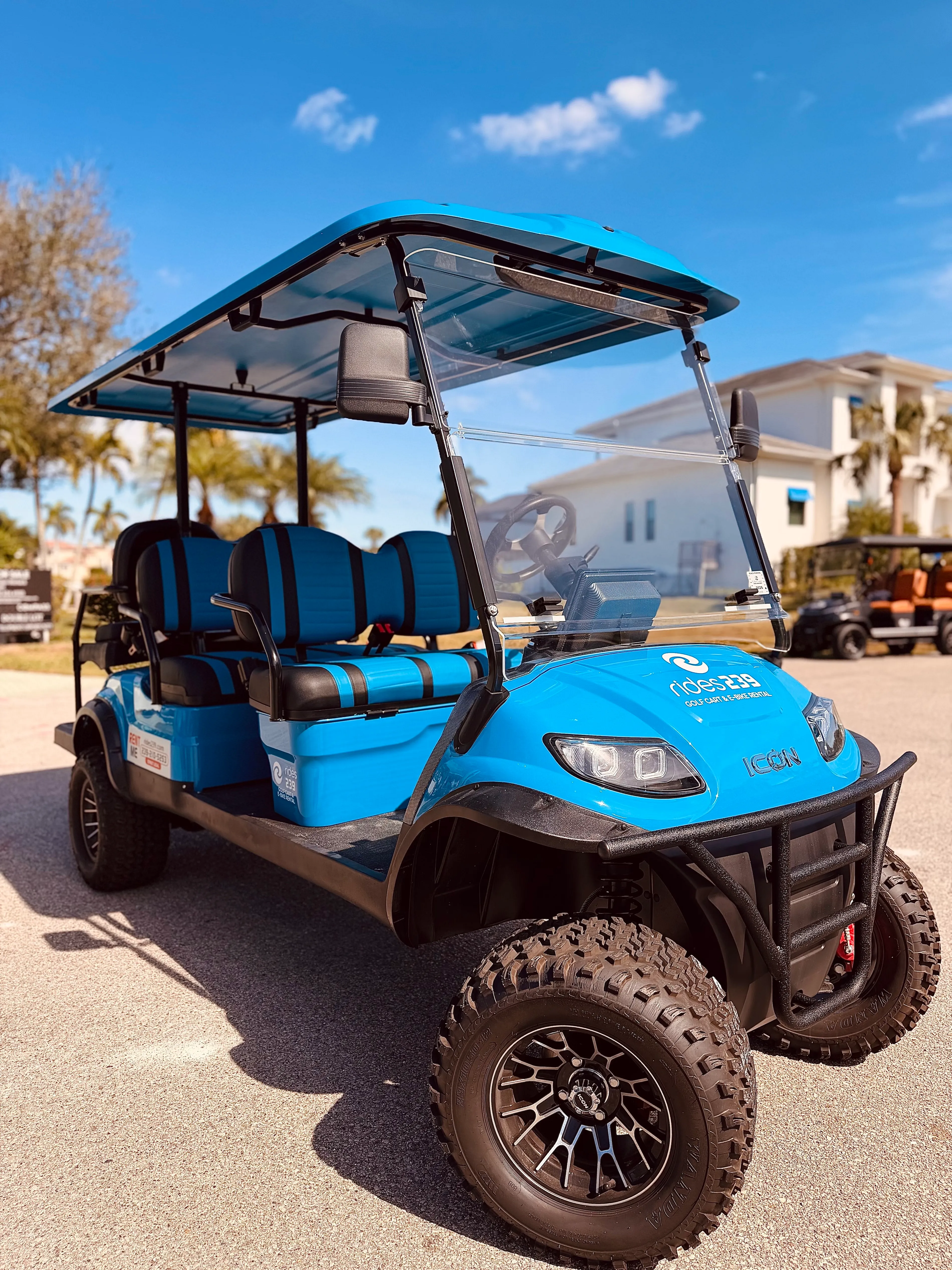 Golf Cart  - ICON i60 6 Passenger (Electric)