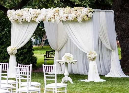 10x10 Lovers Canopy W/ Drapes