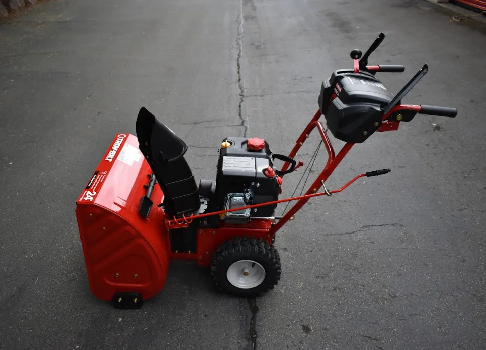 Troy Bilt 2420 2 stage Snow Blower 