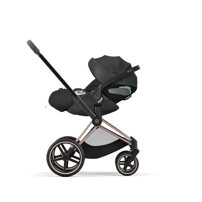 Cybex chassis with Cloud Z car seat