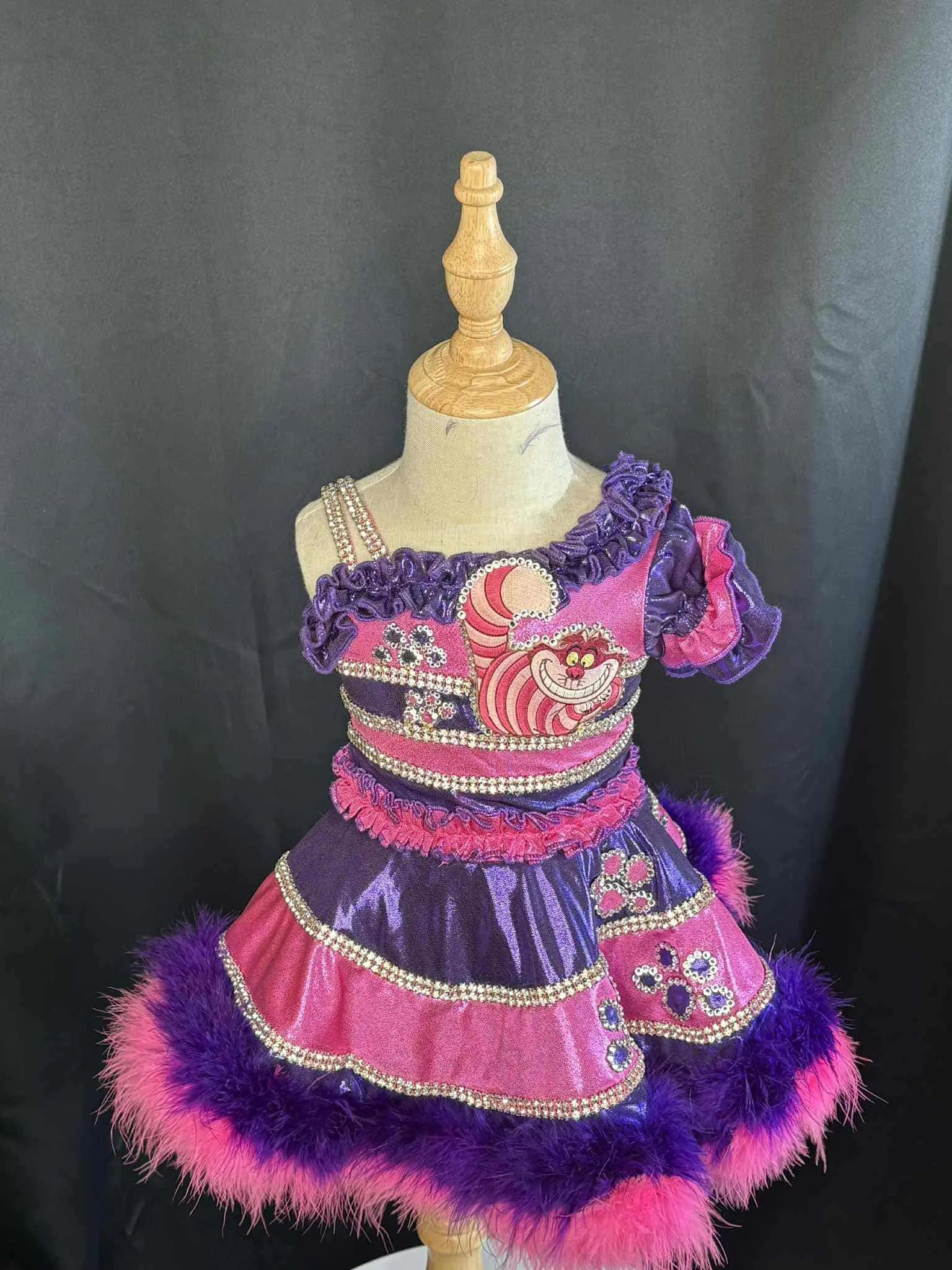 #279 18-3 Chestier Cat Gemics OOC Rental