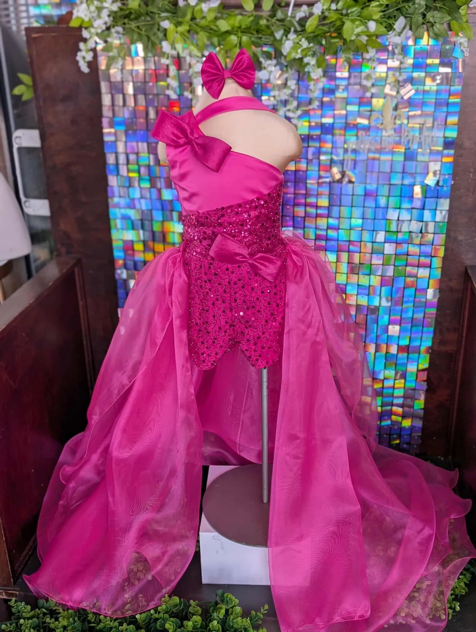 #382 3-5 Pink Fun Fashion Rental