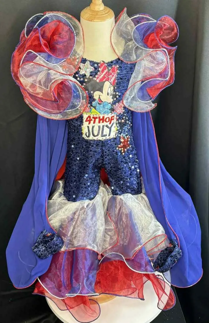 #354 12-2 4th Of July Fun Fashion Rental