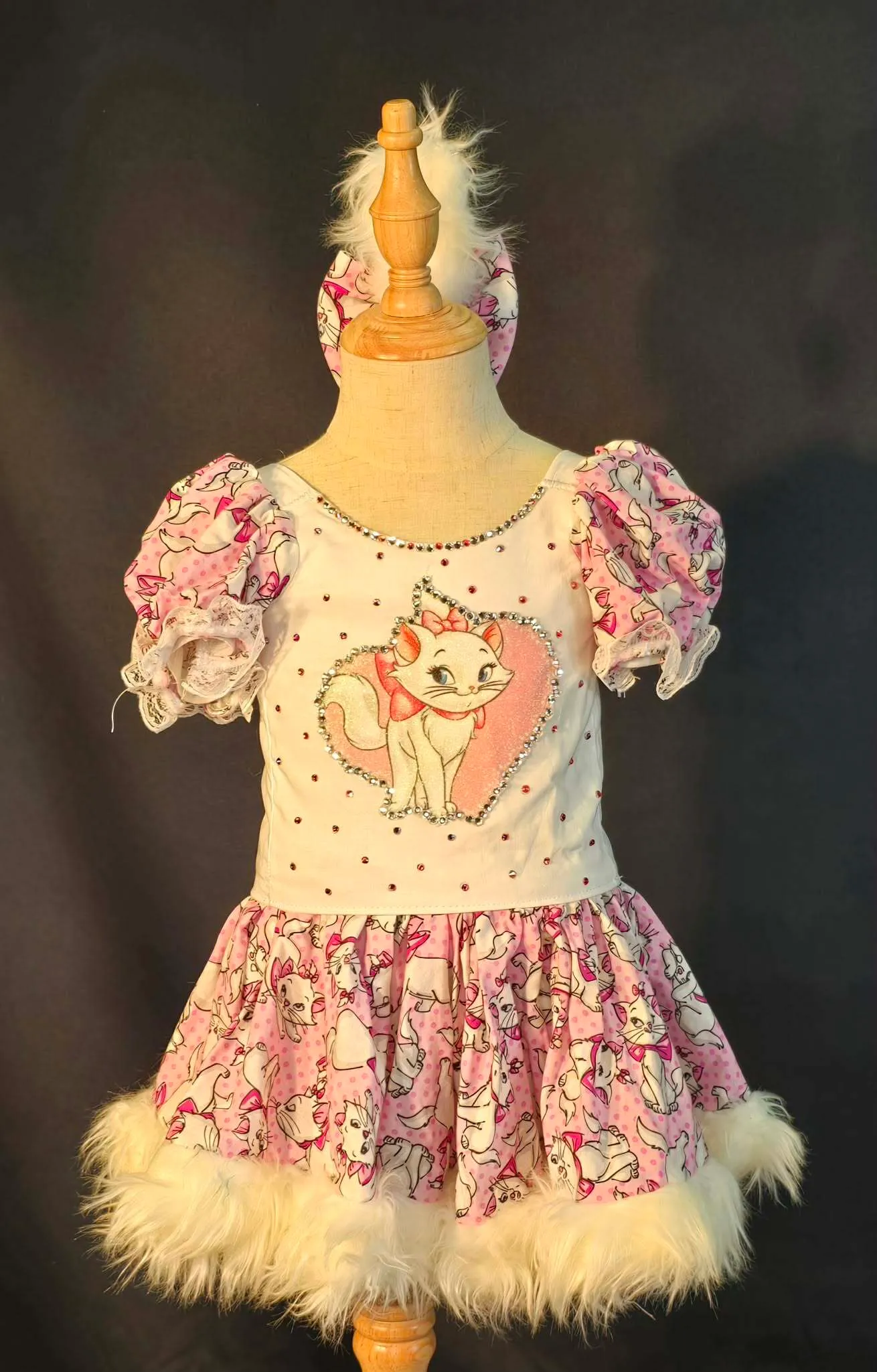 #88 12/2 Marie Cat OOC Rental