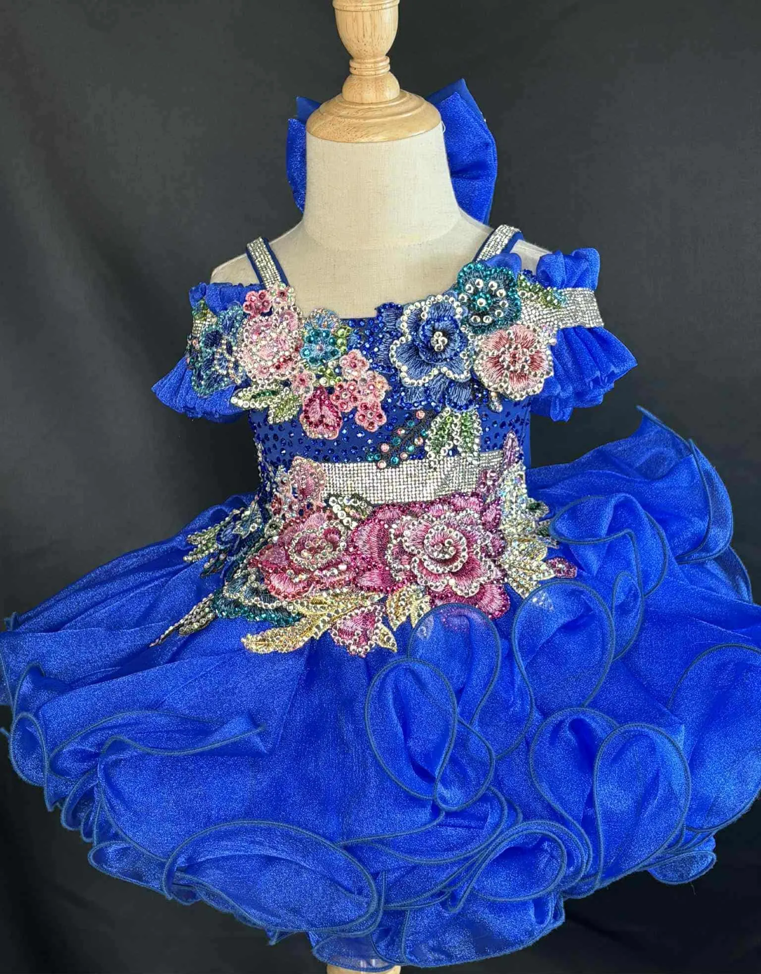 #195 12-2 Gemics Dress Rental