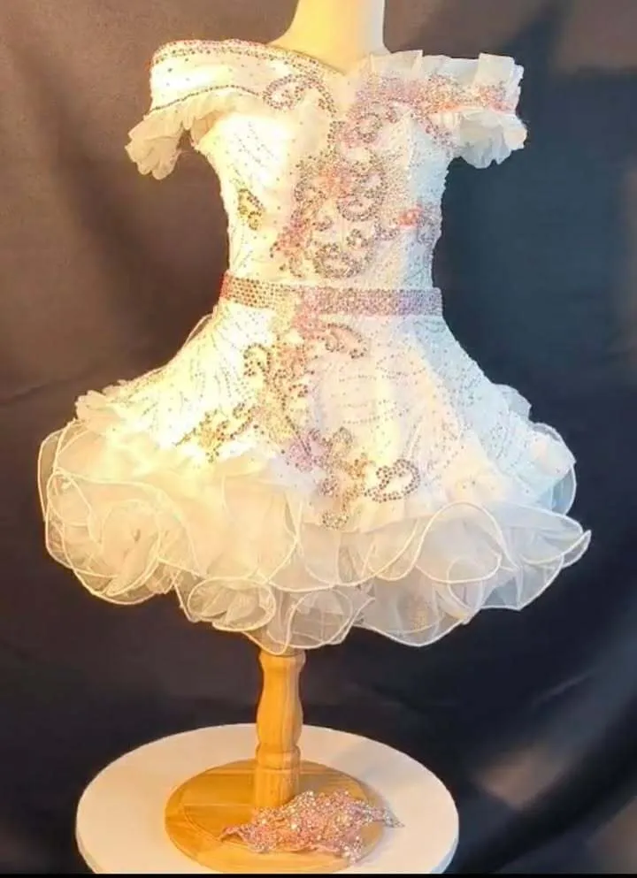 #325 8/10 White Kam Kam Designs Dress Rental